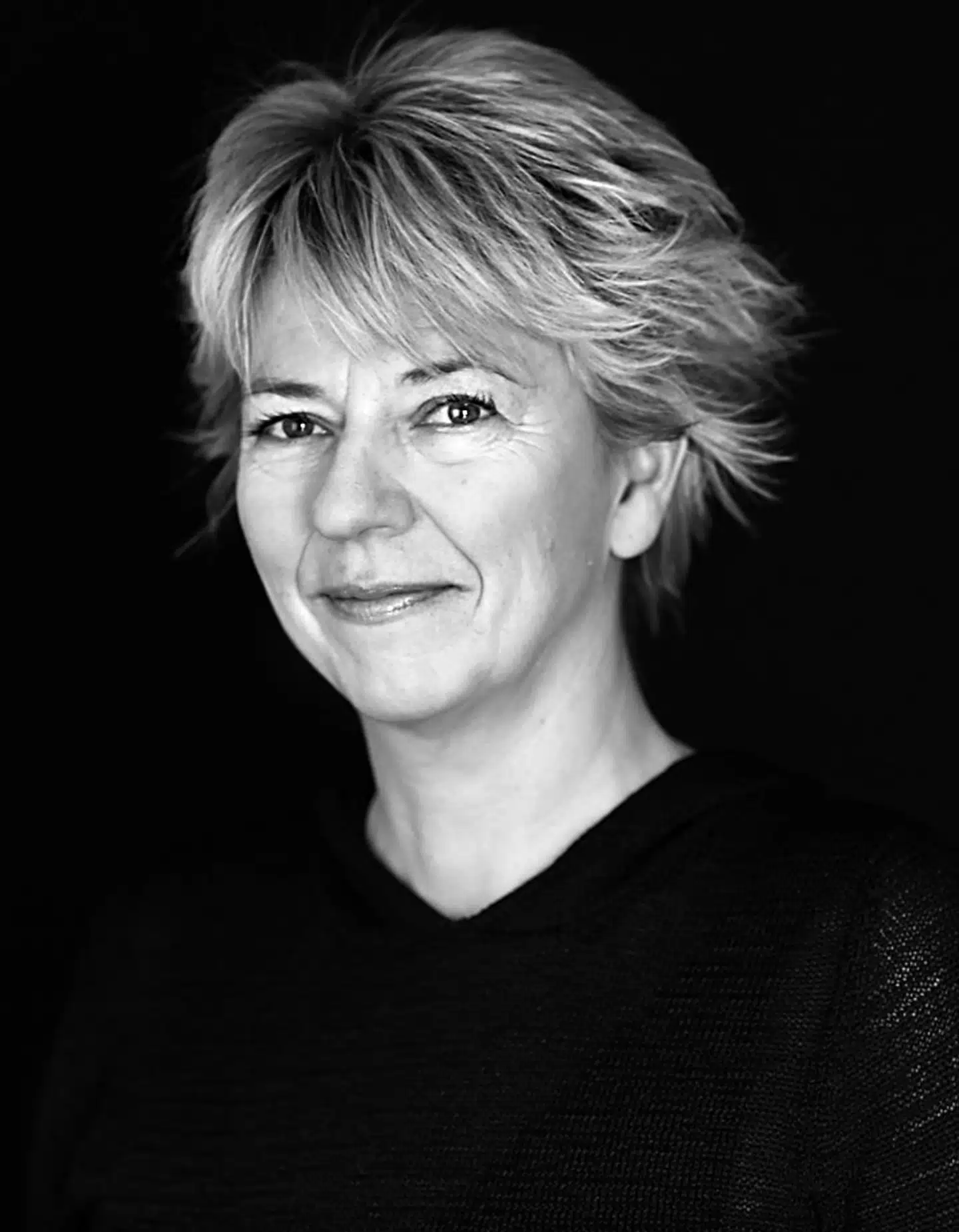 Journalist på Weekendavisen Pernille Stensgaard har begået et mesterligt portræt af Gyldendal. Det fungerer også som en danmarkshistorie.