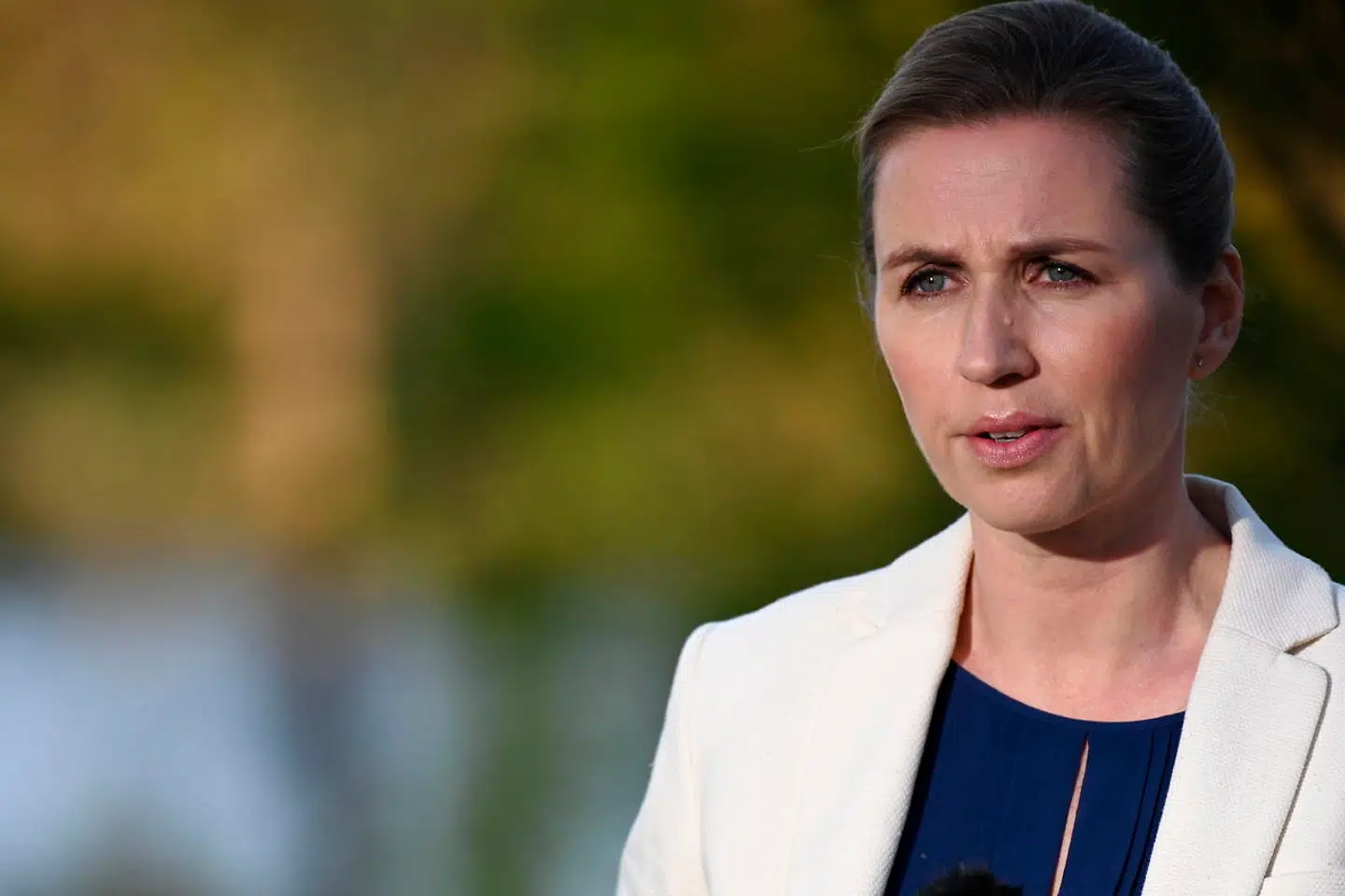 Regeringen og partilederne mødes til de afsluttende forhandlinger om genåbningens næste fase, på Marienborg, nord for København, torsdag den 7. maj 2020.