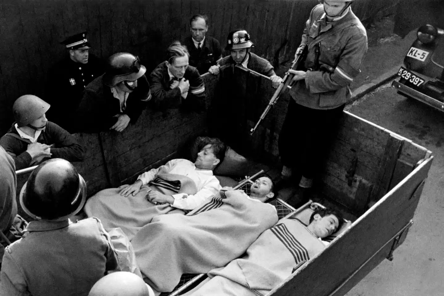 Modstandsfolk og politi arresterer formodede hipoer fra et tysk militærlazaret på Frederiksberg og bringer dem til Vestre fængsels sygeafdeling.