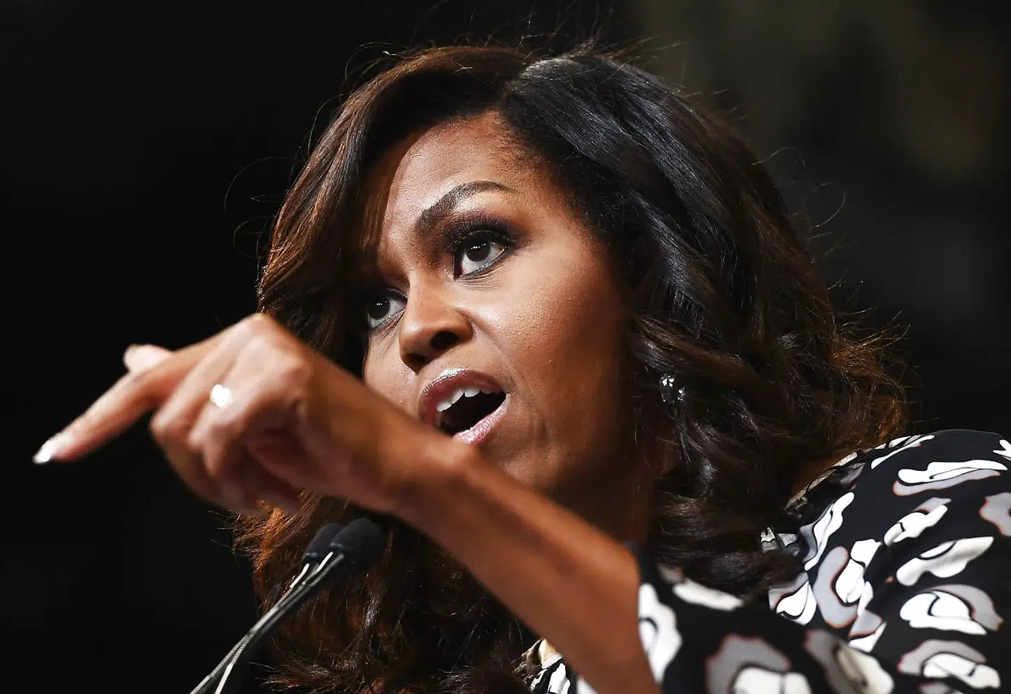»When they go low we go high,« sagde Michelle Obama i en valgtale i 2016.