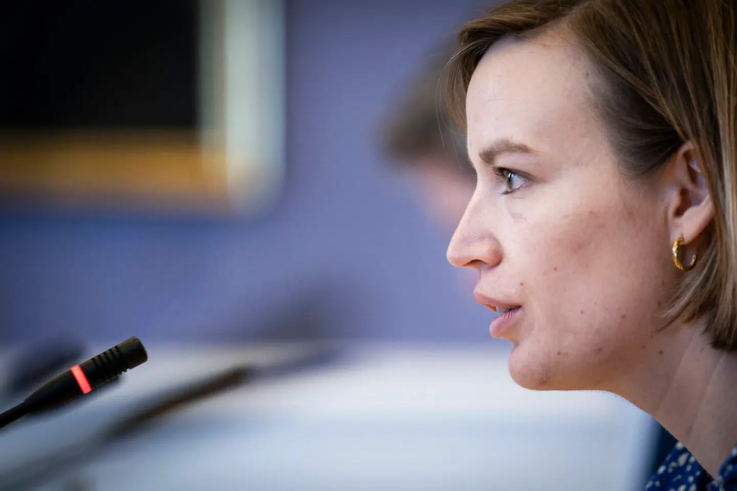 »Jeg er uforstående over for behovet for at løfte pegefingeren og moralisere,« siger Anne Sophie Callesen (R).