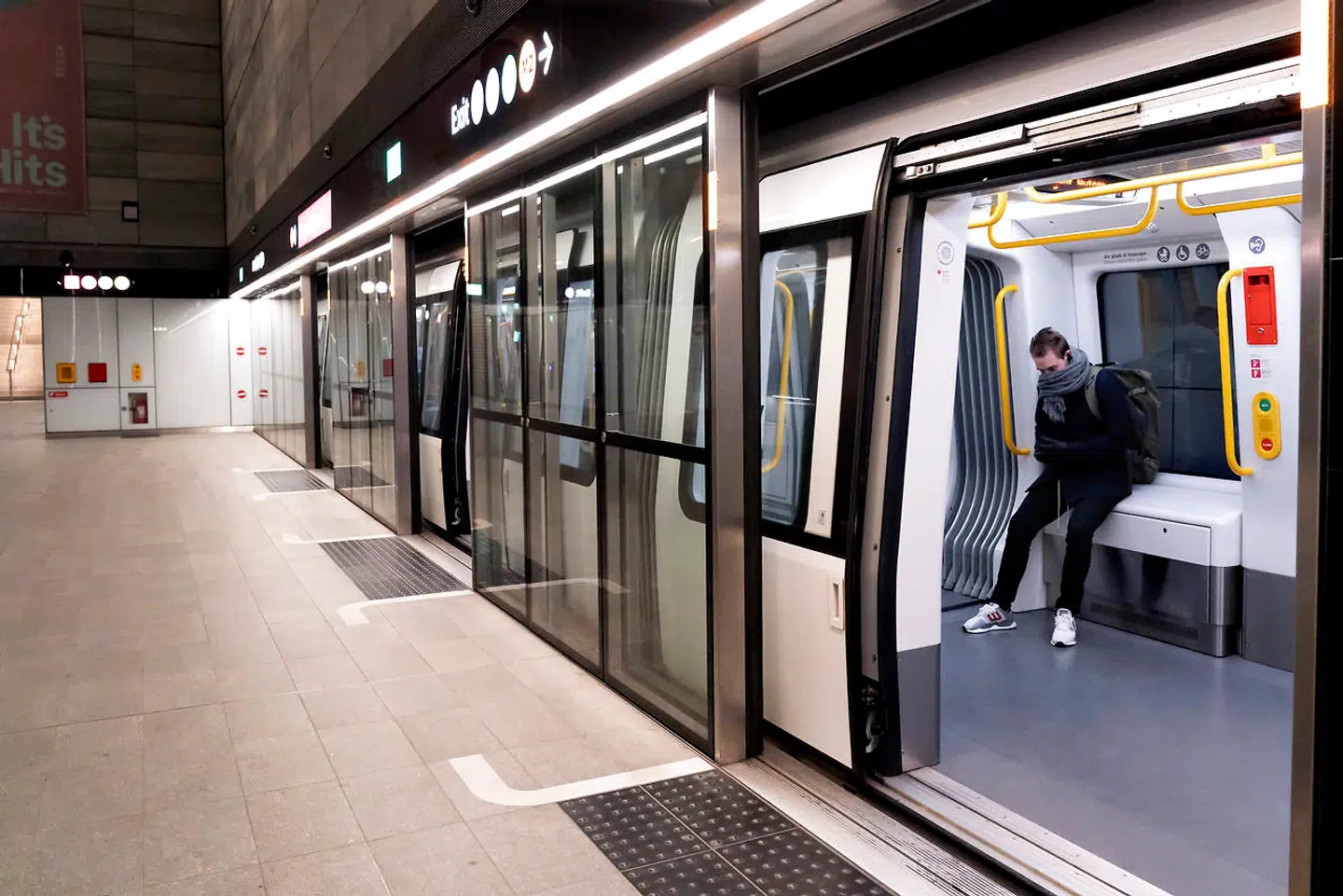 ARKIVFOTO: Metroen har oplevet et drastisk fald i antalet af passager, siden Danmark lukkede ned som følge af coronavirussens udbrud. Det vil tage år før passagerne er tilbage for fuld styrke – og det bliver dyrt. Det er to af konklusionerne i et nyt notat fra Metroselskabet.