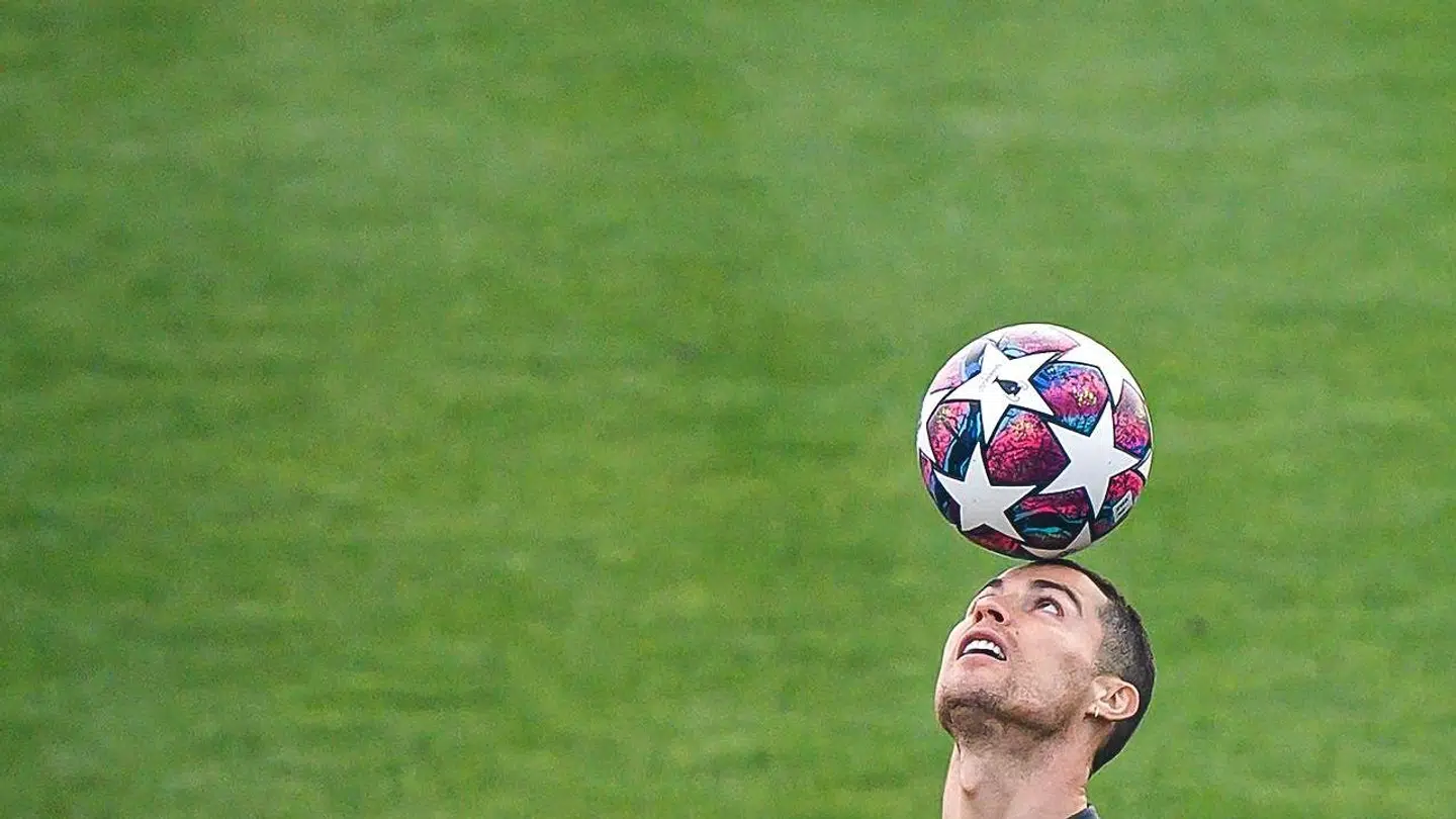 Portugisiske Christiano Ronaldo hjælper dansk tøjfirma under coronakrisen.