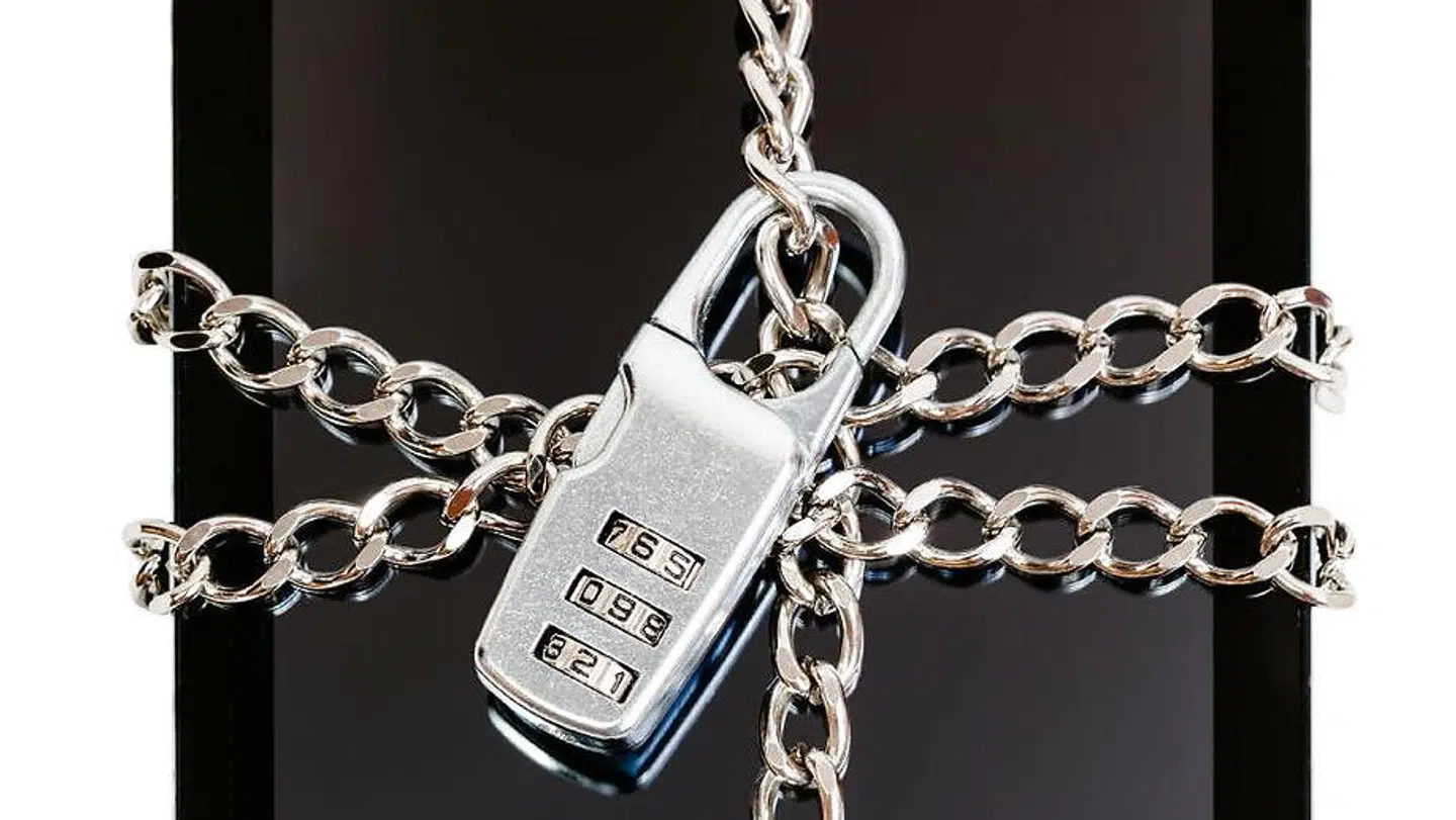 Med en ny software kan teleselskaber nu på afstand gøre stjålne telefoner ubrugelige, så det ikke kan betale sig at stjæle dem.