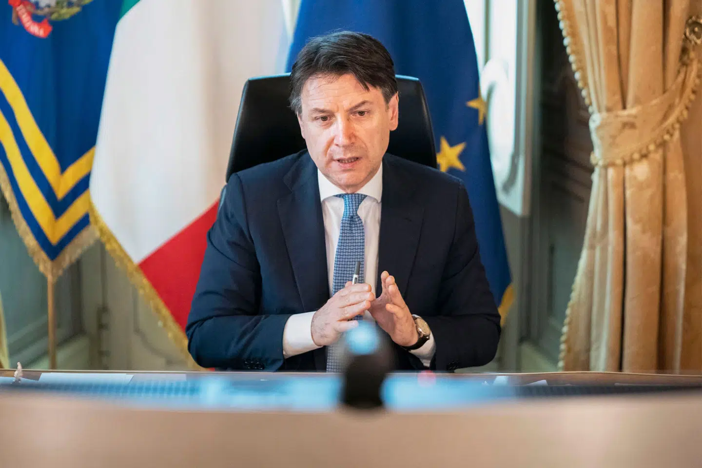 - Stort fremskridt. Det var utænkeligt for blot få uger siden, skriver Conte på Twitter efter EU-topmøde. Handout/Ritzau Scanpix