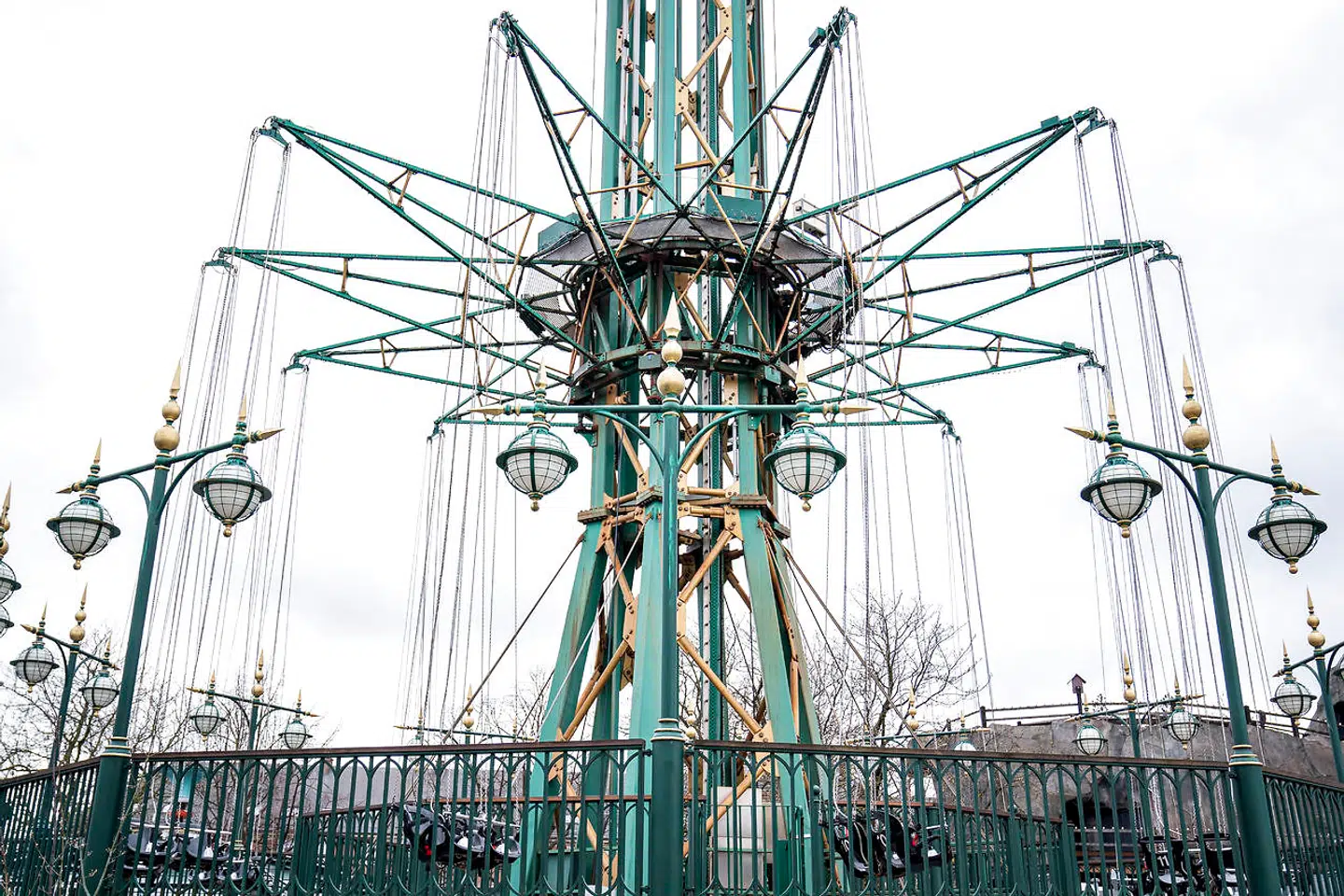 Lige nu står den stille - men måske bliver det inden længe muligt at stige til vejrs i himmelskibet. Men det er slut med kødannelse - en digital opgradering skal gøre det nemmere at undgå kontakt med andre.