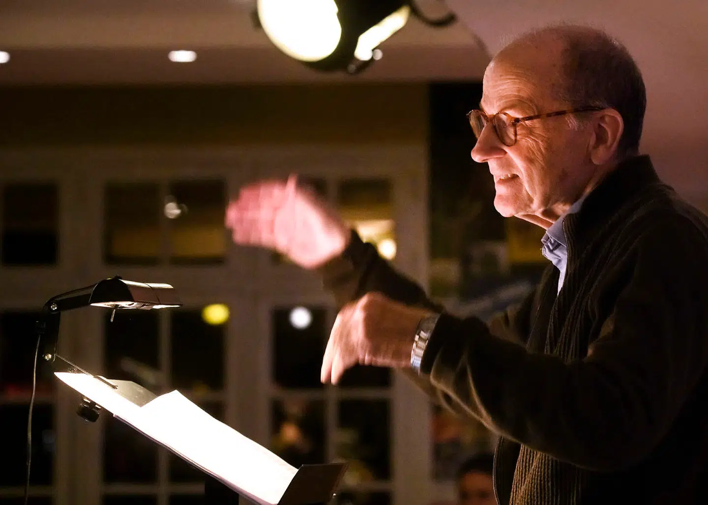 Ole Kock Hansen i Bartof Station sidste efterår med Big Apple Big Band og sangerinden Christina Boelskifte.