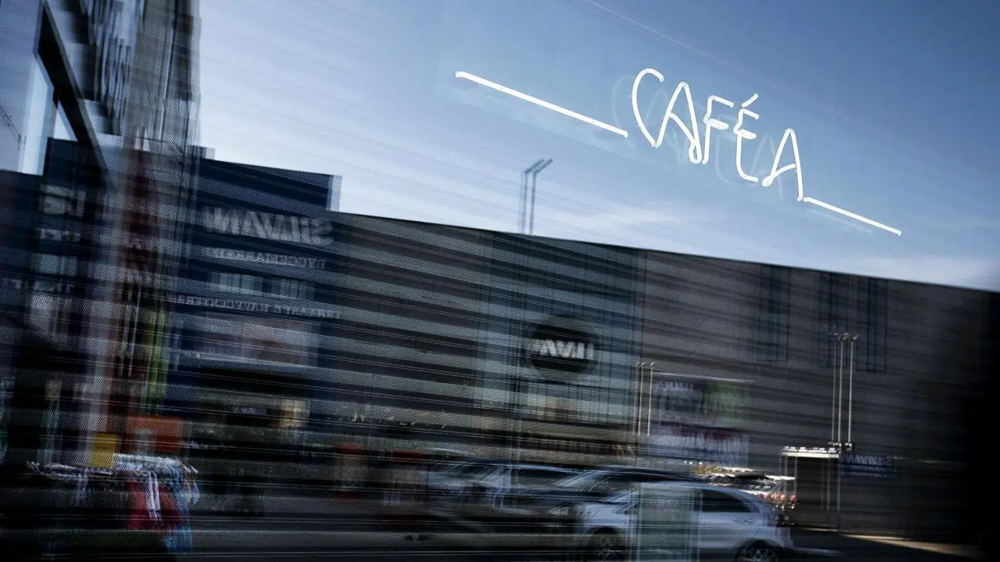 Cafeer og restaurant fik ikke lov til at åbne igen i denne omgang. Humøret hos virksomhederne i specielt servicesektoren er helt i bund.