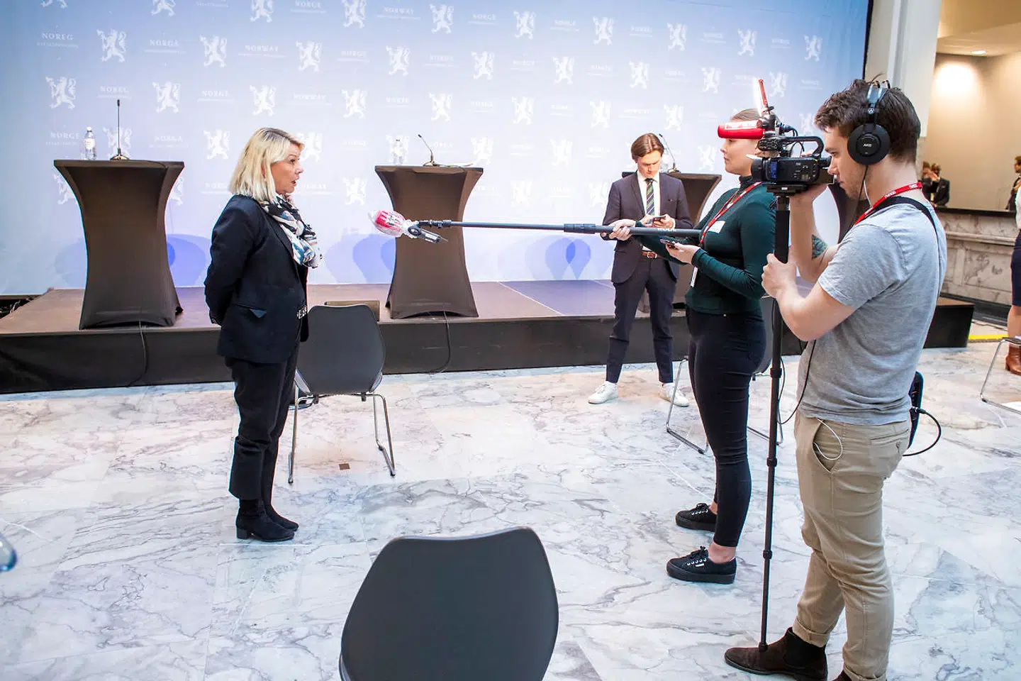 Norges justits- og beredskapsminister, Monica Mæland, gik i forbindelse med den daglige pressebriefing om situationen med coronavirus hårdt i rette med folk i Norge, der trodsede myndighedernes advarsel og tog på indkøbstur i Sverige.