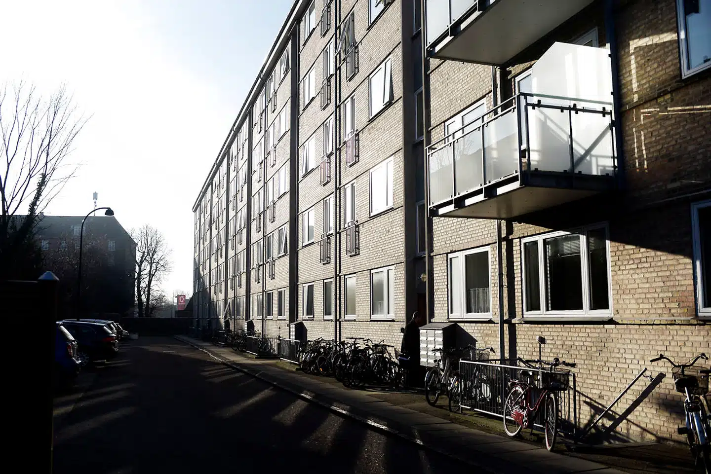 I regi af Erhvervsministeriet har regeringen netop nedsat et udvalg, som skal se på mulighederne for at gøre finansiering af andelsboliger »mere økonomisk overkommelig«.