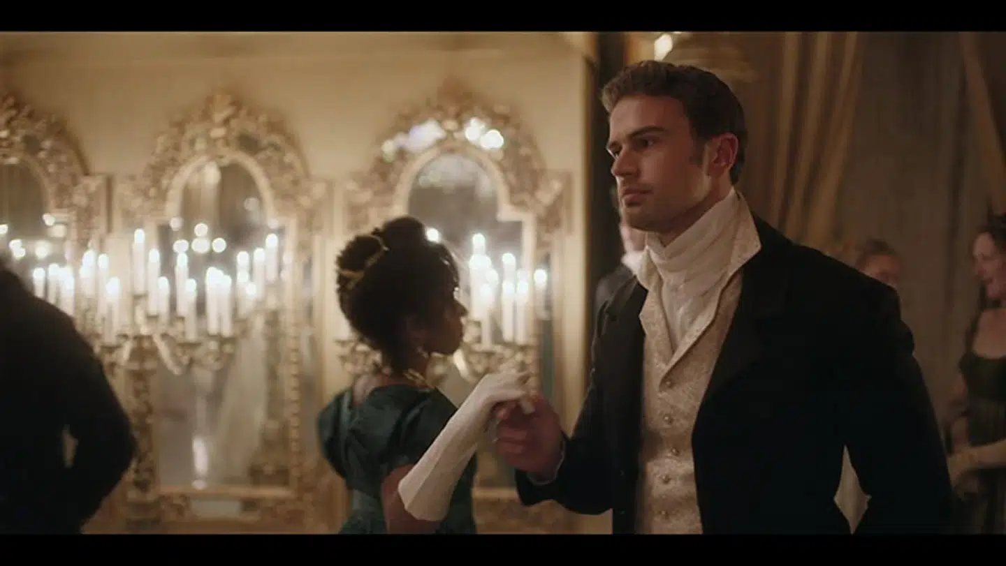 »At Jane Austen-fans er flippet skråt ud over »Sanditons« ulykkelige slutning og har beskyldt den for at være »uaustensk« må skyldes, at de enten ikke har læst eller forstået hendes romaner,« skriver kulturredaktør Anne Sophia Hermansen i en mediekommentar, der 100 pct. spoiler slutningen på TV-serien. Her ses hovedpersonen Sidney Parker, som ikke kun er spillet dårligt, men også dårligt tænkt.