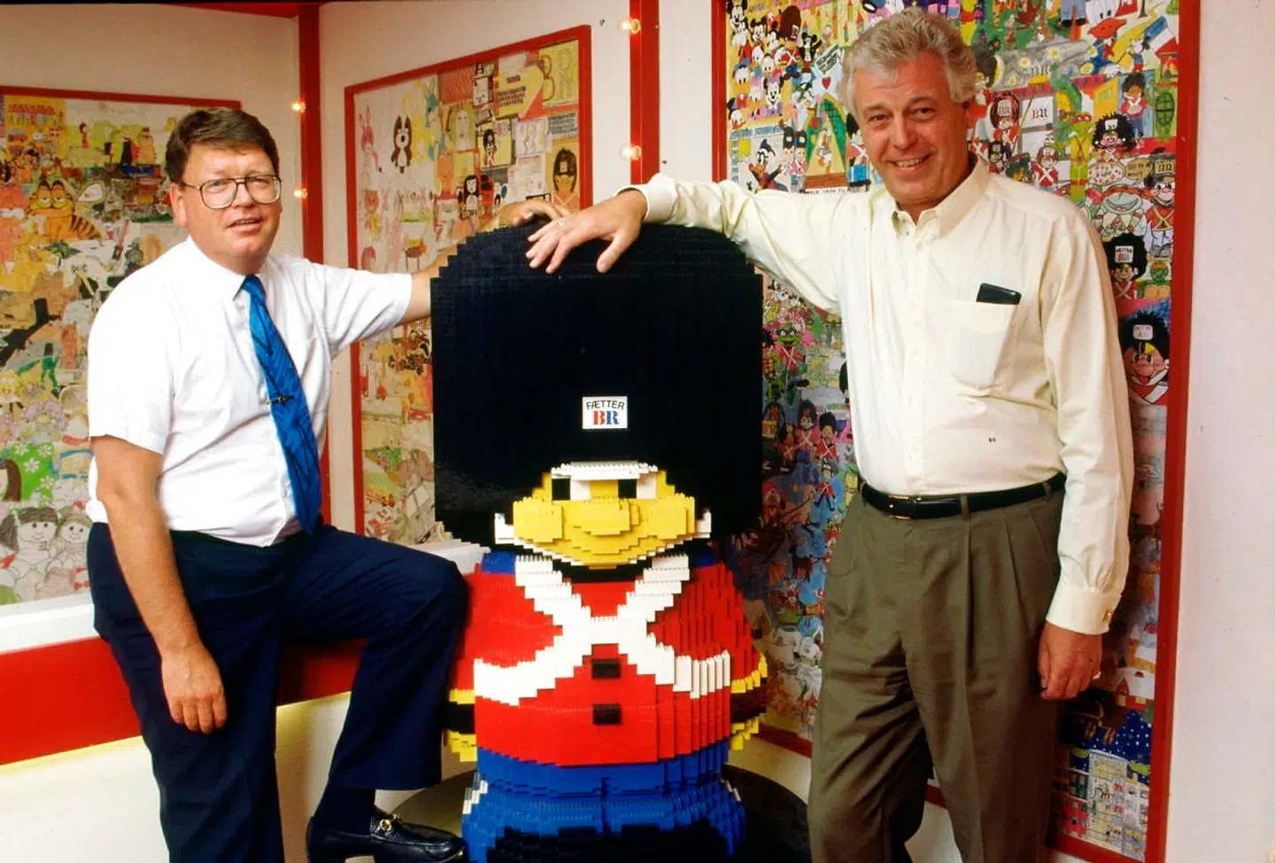 Bjarne Gjørup (t.h.) og hans bor, Henrik Gjørup, overtog en aviskiosk fra deres far og skabte Nordens største legetøjskæde.