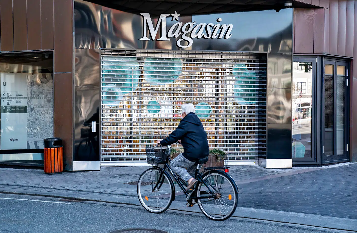 »Det vigtigste overlevelses- og konkurrenceparameter i denne situation bliver evnen til hurtigt at udvikle modstands- og bæredygtige samfund på alle dimensioner. Derfor bliver den grønne omstilling vigtigere end nogensinde i håndteringen af den nye virkelighed,« skriver Erik Rasmussen.