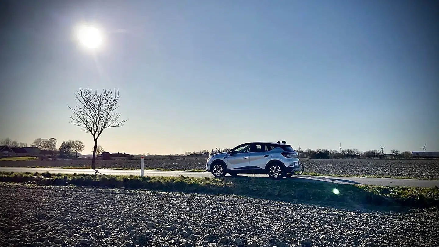 Køredynamisk er den ikke forførende, men SUV-segmentet handler ikke om s-kurve-knusende-talenter, men om værdi-for-pengene og funktionalitet. Og her fungerer den nye Captur.