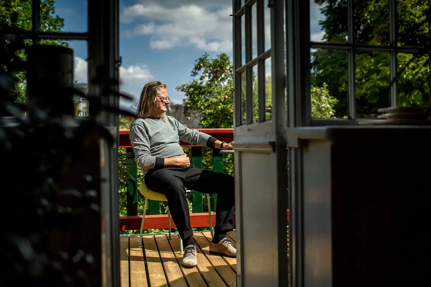 Professor i filosofi Lars-Henrik Schmidt i sit hjem.