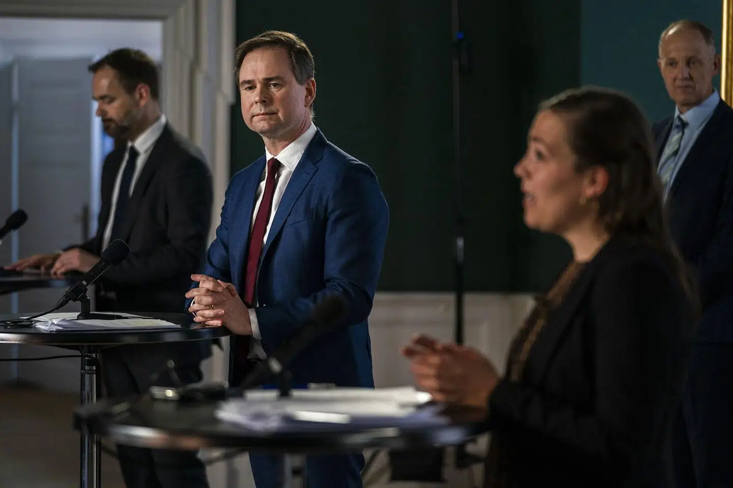 »Coronakrisen banker dansk økonomi. Derfor har det været fuldstændig nødvendigt med de hjælpepakker, regeringen har lanceret. (...) Økonomisk set må målet være, at coronakrisens økonomiske konsekvenser ikke får en blivende karakter,« skriver Lars Andersen.