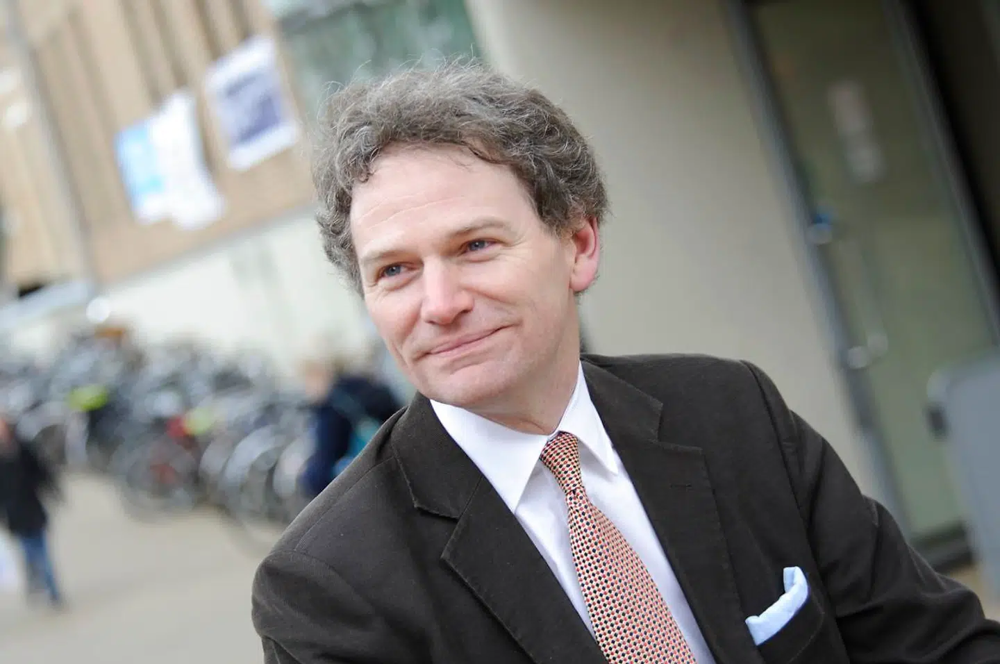 »Thatcher talte lige ud af posen med stor autoritet. Den ligefremme stil, synes jeg også, at dronning Margrethe har«, siger Dr. Sean Lang.