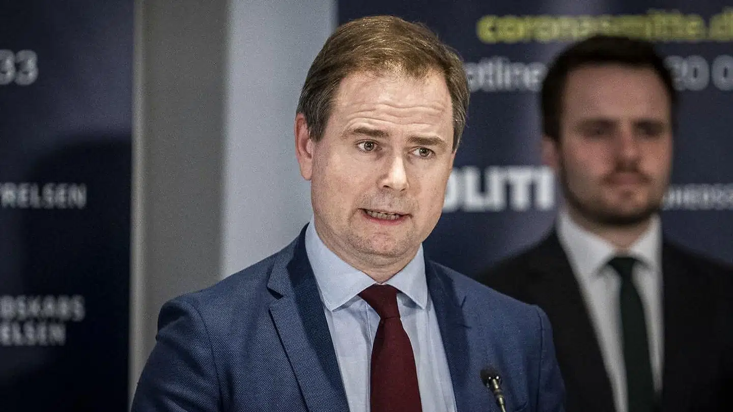 Finansminister Nicolai Wammen på et tidligere pressemøde. I dag præsenterede han, hvordan regeringen mener, at det kommer til at gå med dansk økonomi under coronakrisen.