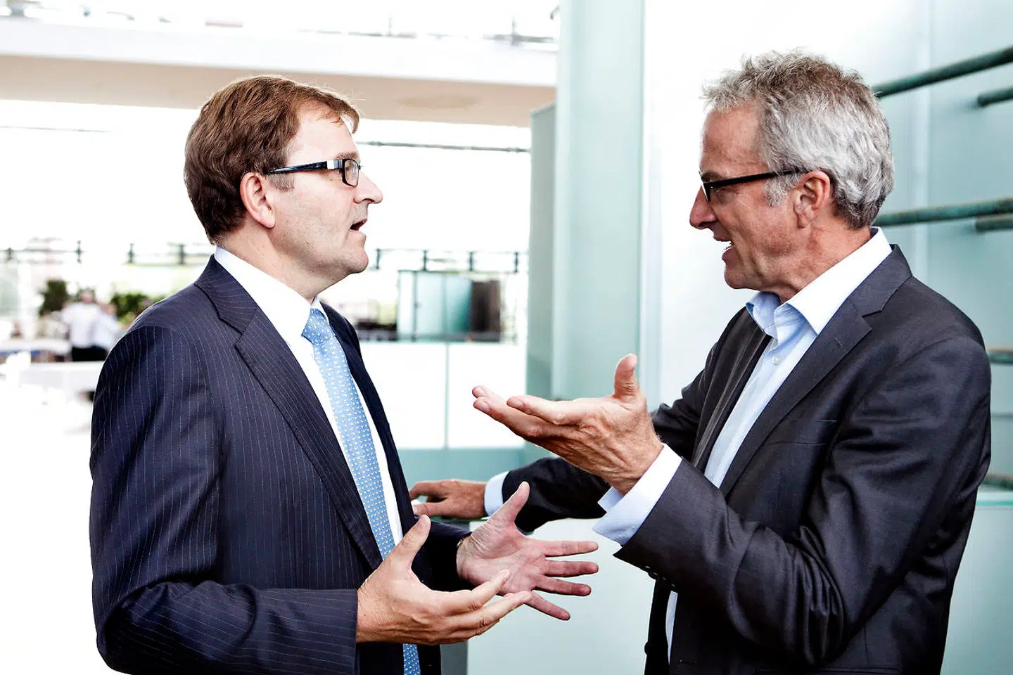 Berlingskes mangeårige erhvervskommentator, Jens Christian Hansen (th.), i sit foretrukne element. I samtale og diskussion om dansk erhvervsliv. Her med tidligere direktør i Mærsk og Danske Bank Eivind Kolding (tv).