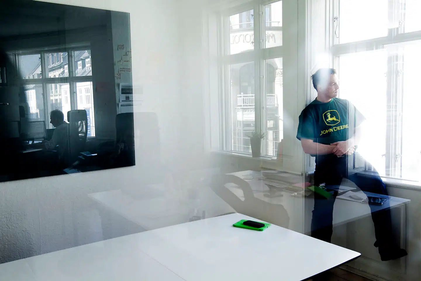 Serieiværksætteren Klaus Nyengaard peger på, at staten ved at indføre en simpel lånemodel kan holde hånden under landets iværksættervirksomheder, der er hårdt pressede af coronakrisen.