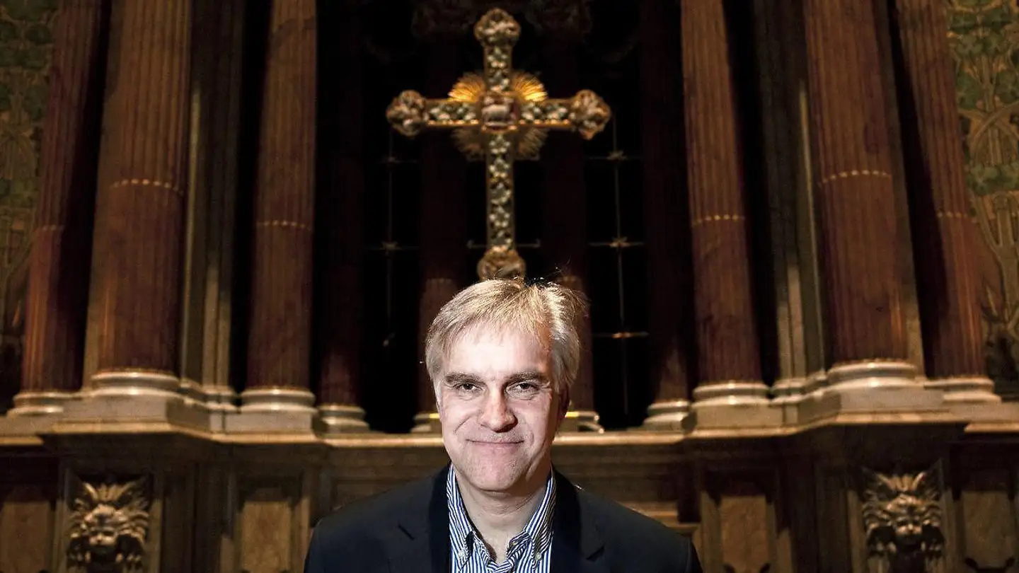 »Jeg er ikke overrasket over, at folk hamstrer, for idioter vil der altid være, men det ser godt nok grimt ud. I kriser bliver det grimme mere profileret. Men det gør dets modsætning også,« siger Mikkel Wold, sognepræst ved Marmorkirken.