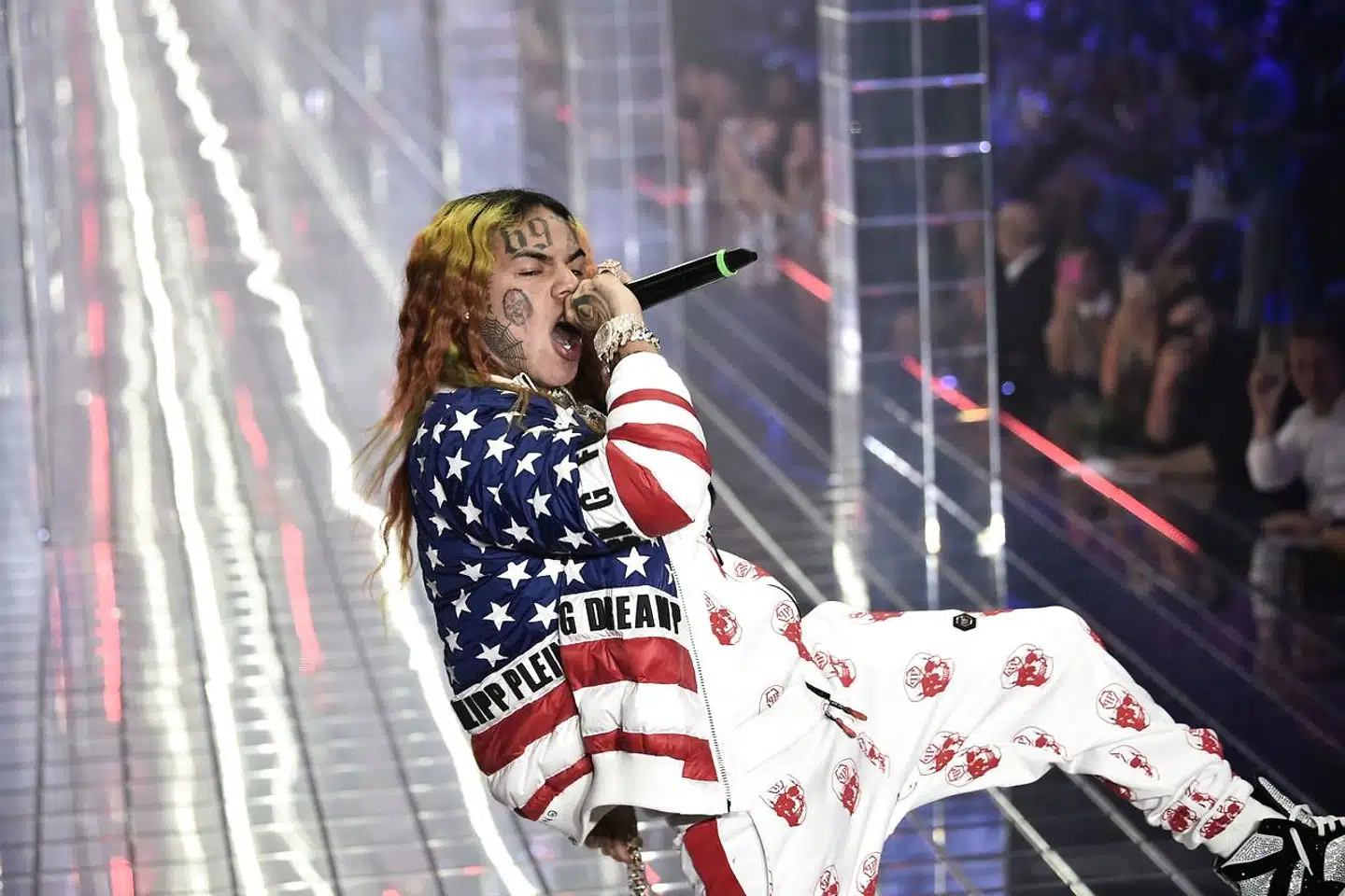 Arkivfoto: Tekashi69, som også er kendt som 6ix9ine, er kendt for hits som "Fefe" og "Bebe".