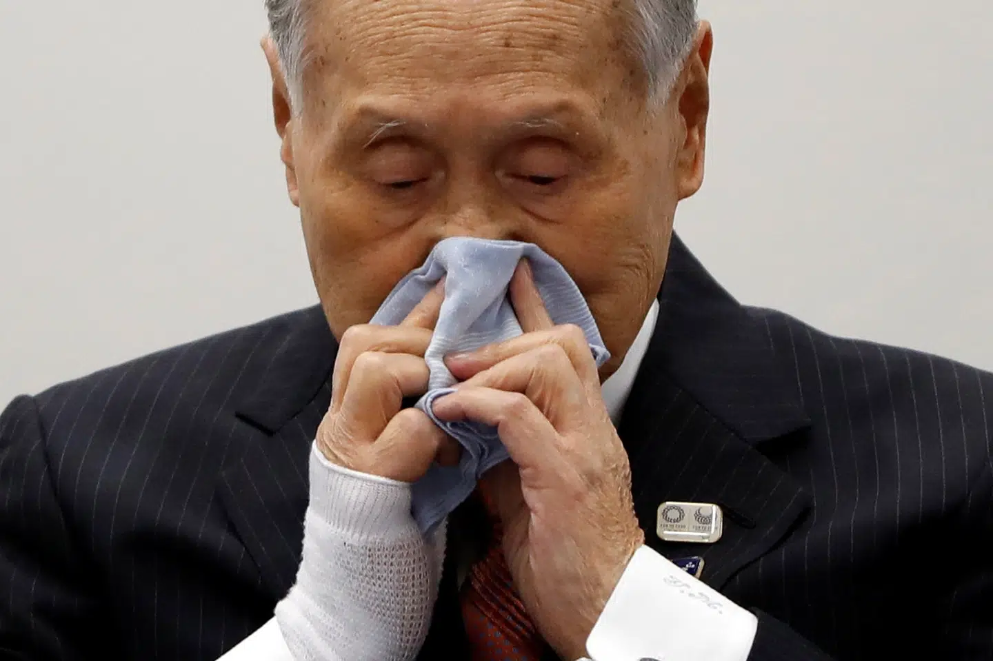 Præsidenten for arrangørkomitéen bag Tokyo 2020, Yoshiro Mori, på pressemødet, hvor han fortalte om samtalen med IOC-præsident Thomas Bach, hvori det blev besluttet at udsætte OL til 2021 som følge af den globale coronakrise. Issei Kato/Reuters