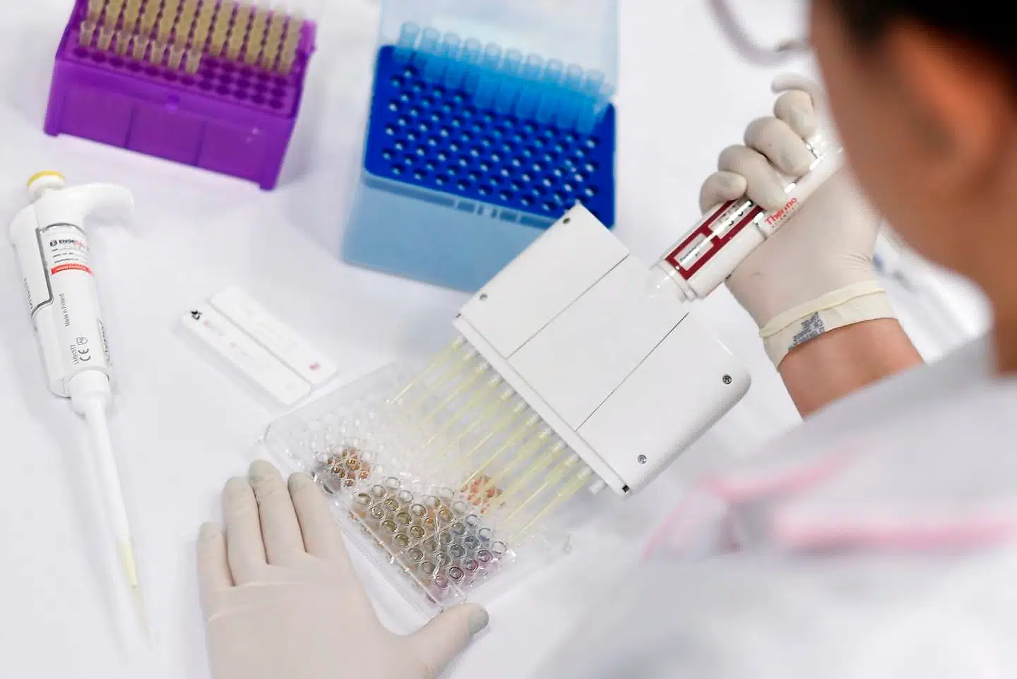 Folketingets partier vedtager en ny vaccinationspakke, der blandt andet tilbyder gratis vaccination mod lungebetændelse til risikogrupper og alle over 65 år.