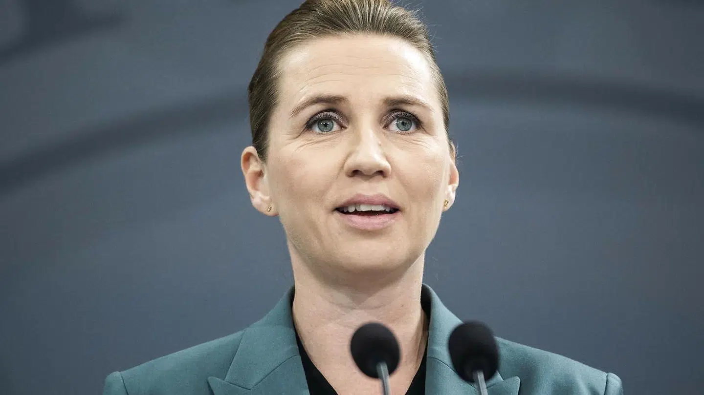 Statsminister Mette Frederiksen udtrykte forsigtig optimisme på pressemøde om covid-19 i Danmark, i Spejlsalen i Statsministeriet mandag den 30. marts 2020.