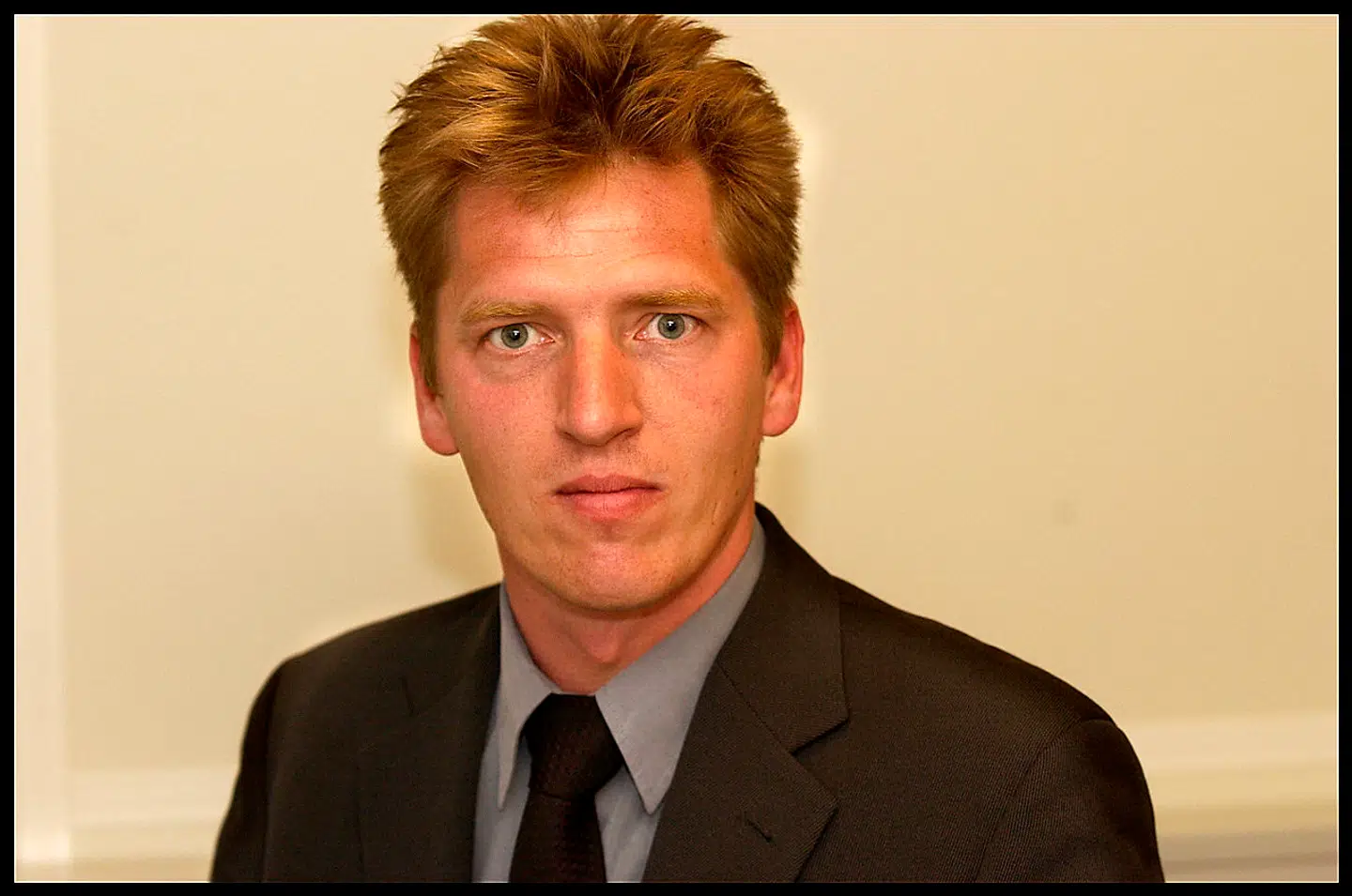 Journalist, fhv. sportsredaktør og pressechef Jesper Dahl Caruso beskrives som et charmerende og ukueligt livsstykke.