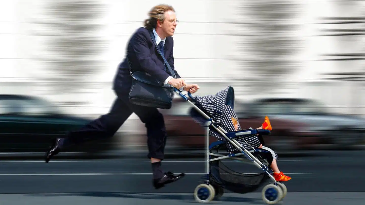 Mens vi er hjemme i frivillig karantæne under coronakrisen, tænker mange af os nok over, om den fortravlede hverdag, vi havde tidligere, nu også er det rigtige.