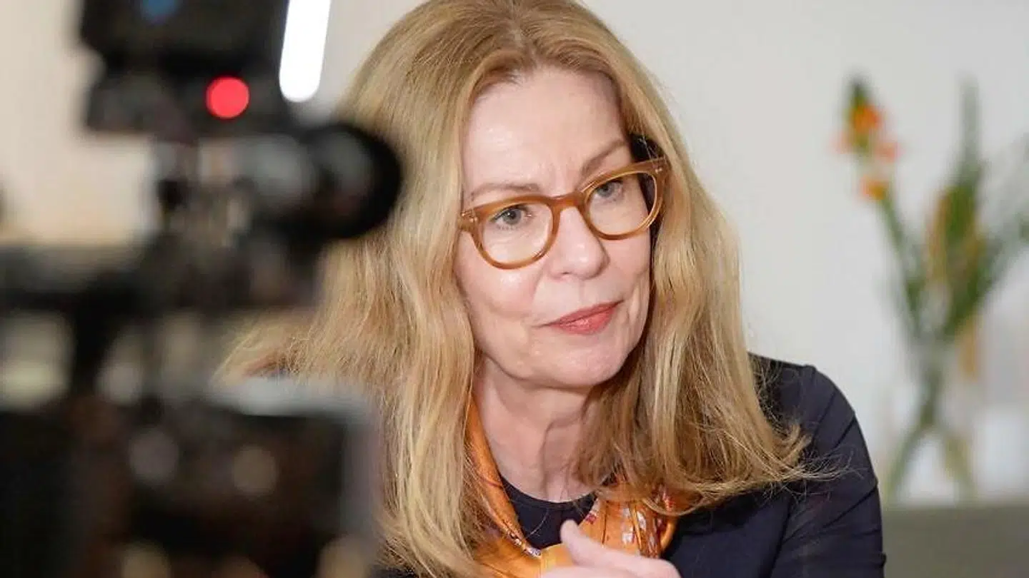 Danske Birgitte Bonnesen var gennem tre år topchef for den svenske storbank Swedbank. Nu forsvinder også hendes fratrædelse.