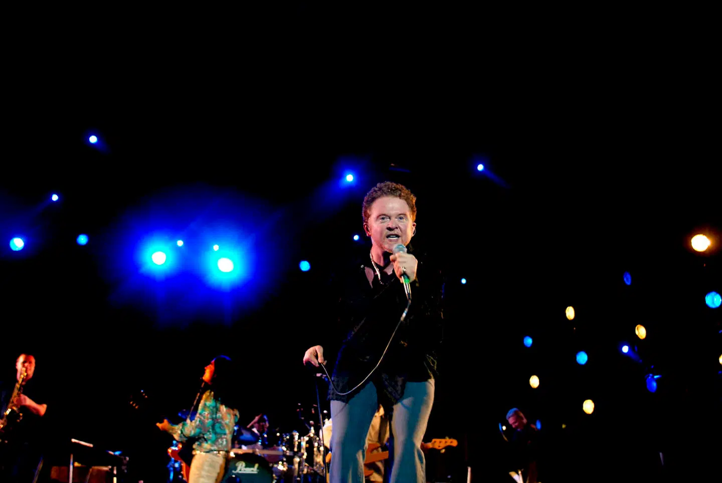 Simply Red og Mick Hucknall skal nok få dig i godt humør.