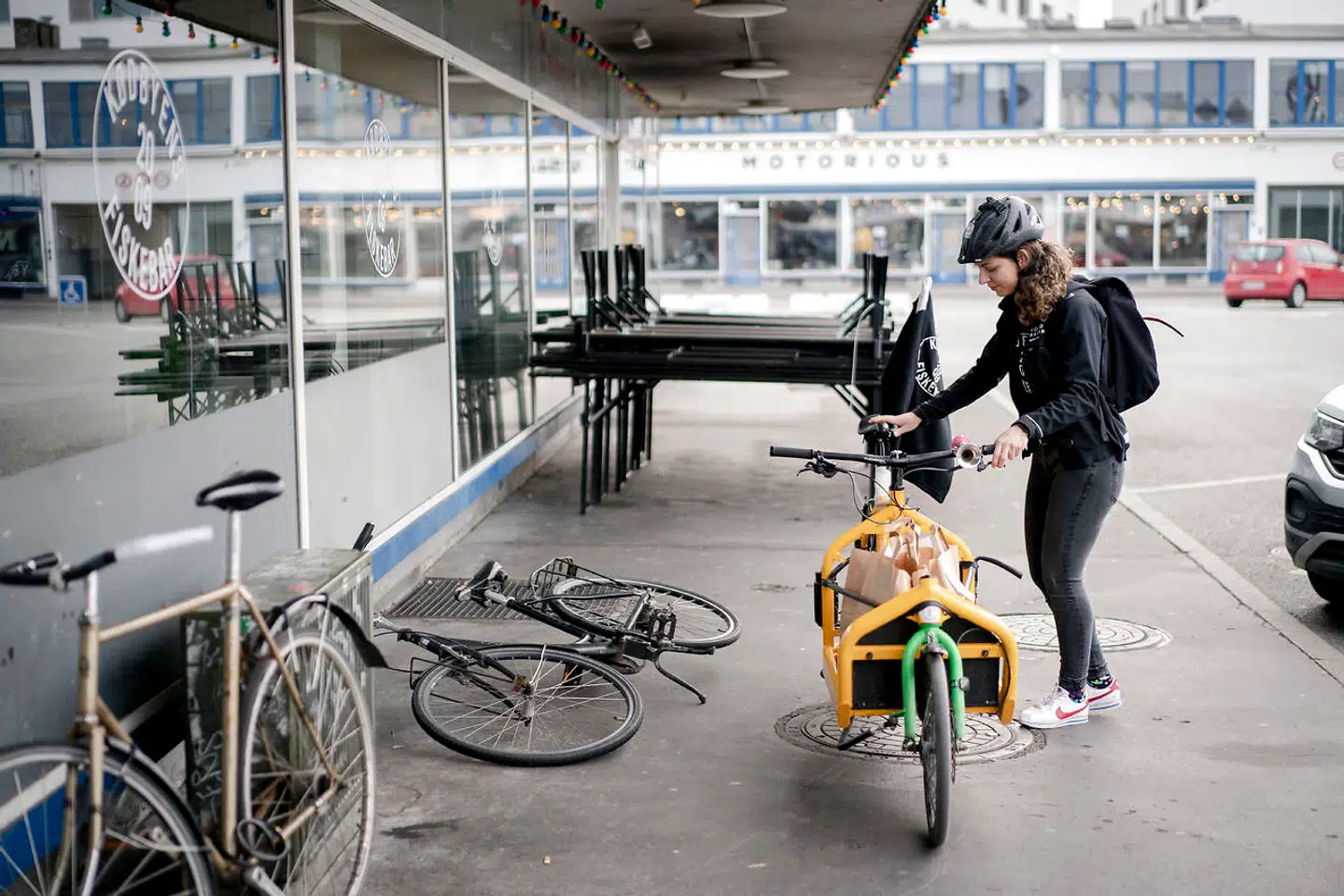Maden køres ud til københavnerne. Til gengæld er der ingen aktivitet omkring Kødbyens Fiskebar.