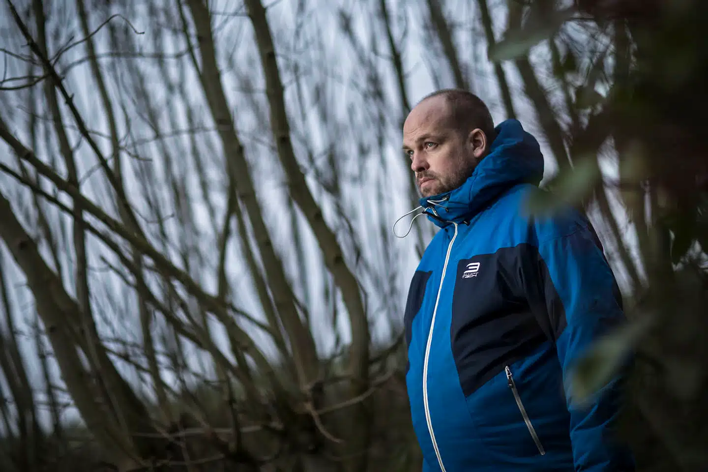 Mathias Kaastrup lå syg med almindelig sæsoninfluenza for tre uger siden. Ifølge ham føles de nuværende symptomer helt anderledes og meget værre.