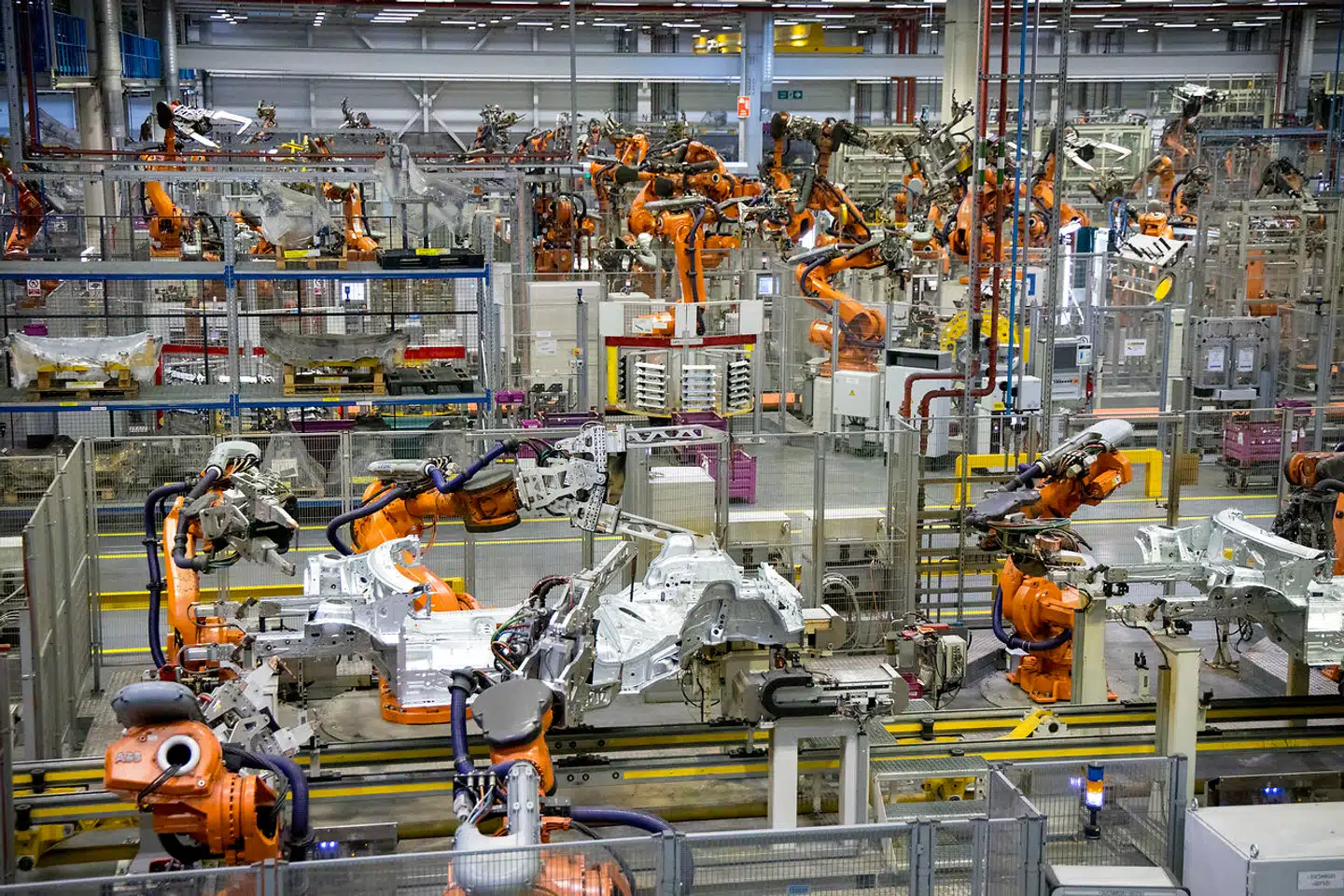 I den kommende uge kommer både BMW (billedet) Volkswagen, Lufthansa, FedEx og Deutsche Bank med regnskaber. Normalt ville dette kunne rykke finansmarkederne i sig selv, men i markedets nuværende følsomhed over for coronavirus vil ledelsernes udtalelser og især indikationer om konsekvenser af virusudbruddet være i fokus.