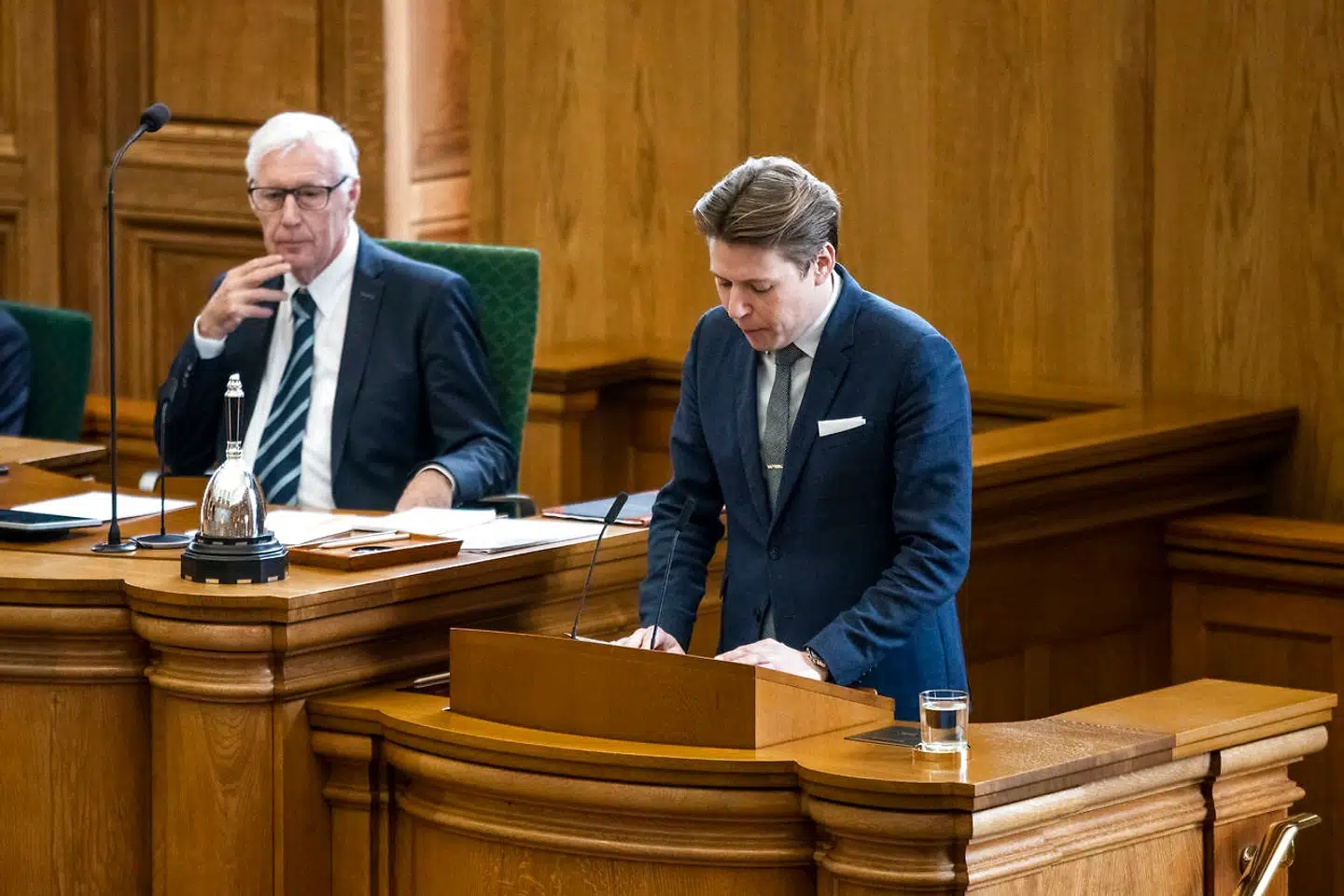 Sundhedsorfører Rasmus Horn Langhoff (S) under Folketingets hastebehandling af en lovpakke, der skal muliggøre regeringsindgreb mod udbredelsen af smitte med coronavirus torsdag den 12. marts 2020. (Foto: Ólafur Steinar Rye Gestsson/Ritzau Scanpix)
