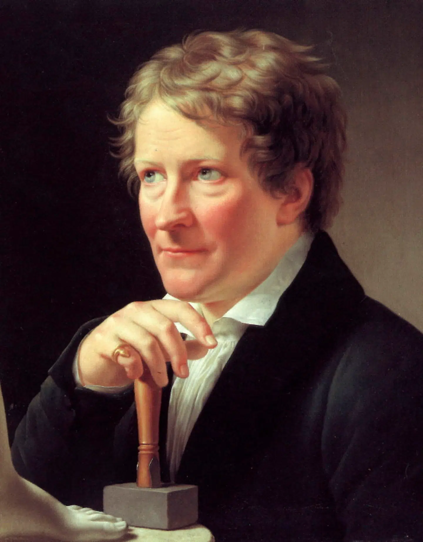 Bertel Thorvaldsen blev portrætteret flere end 100 gange af kunstnerkolleger. Jo ældre, han blev, desto flere malede ham eller forevigede ham i buster. Også C.W. Eckersberg, som i en periode boede i samme ejendom som Thorvaldsen i Rom, portrætterede Thorvaldsen flere gange. Dette billede er fra 1820 og viser den store europæiske kunstner som 50-årig.