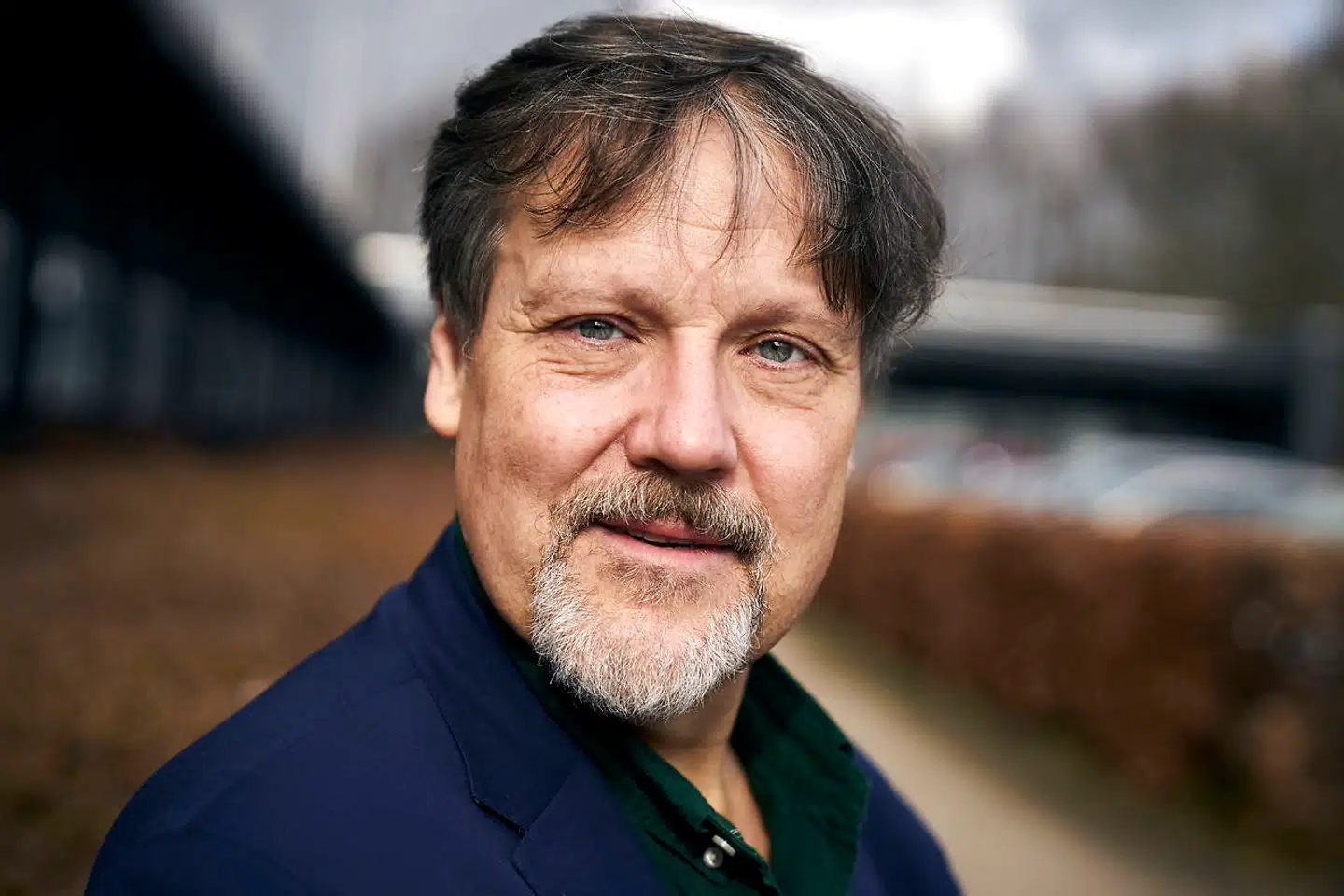 John Rasmussens ene datter har altid haft flair for IT, og i dag studerer hun også IT. Han ønsker ikke, at hun skal vurderes som mindre værd i sit studie- eller arbejdsliv, bare fordi hun er kvinde.