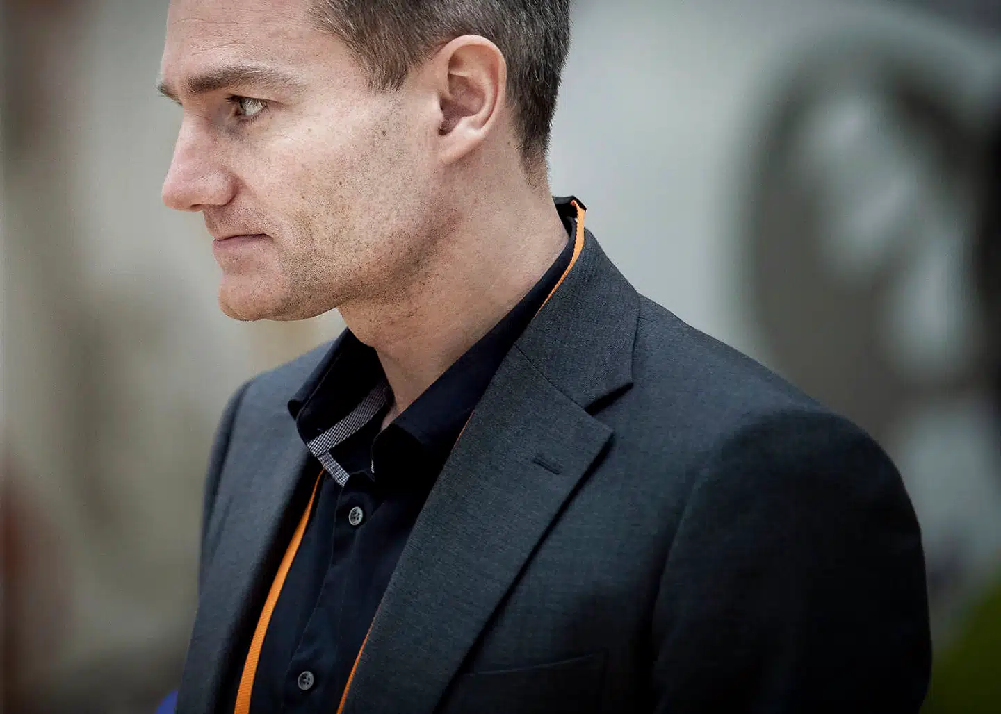 »Hvis der kommer 18.000 illegale migranter mod Danmark, vil jeg håbe, vi har en justitsminister med større vilje til at forsvare Danmark, end vi havde i Søren Pind,« skriver Rasmus Jarlov på Twitter.