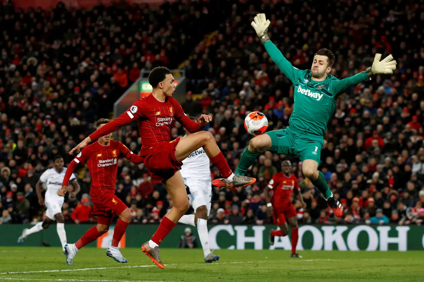 Særligt væddemål på fodboldkampe trækker spillefugle til. (Arkivfoto) Phil Noble/Reuters