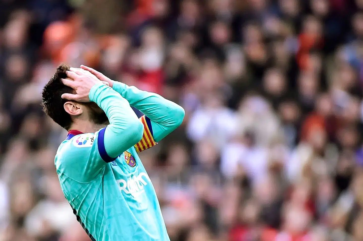 Lionel Messi tager sig til hovedet over tingene tilstand i hans FC Barcelona, både på og uden for banen.