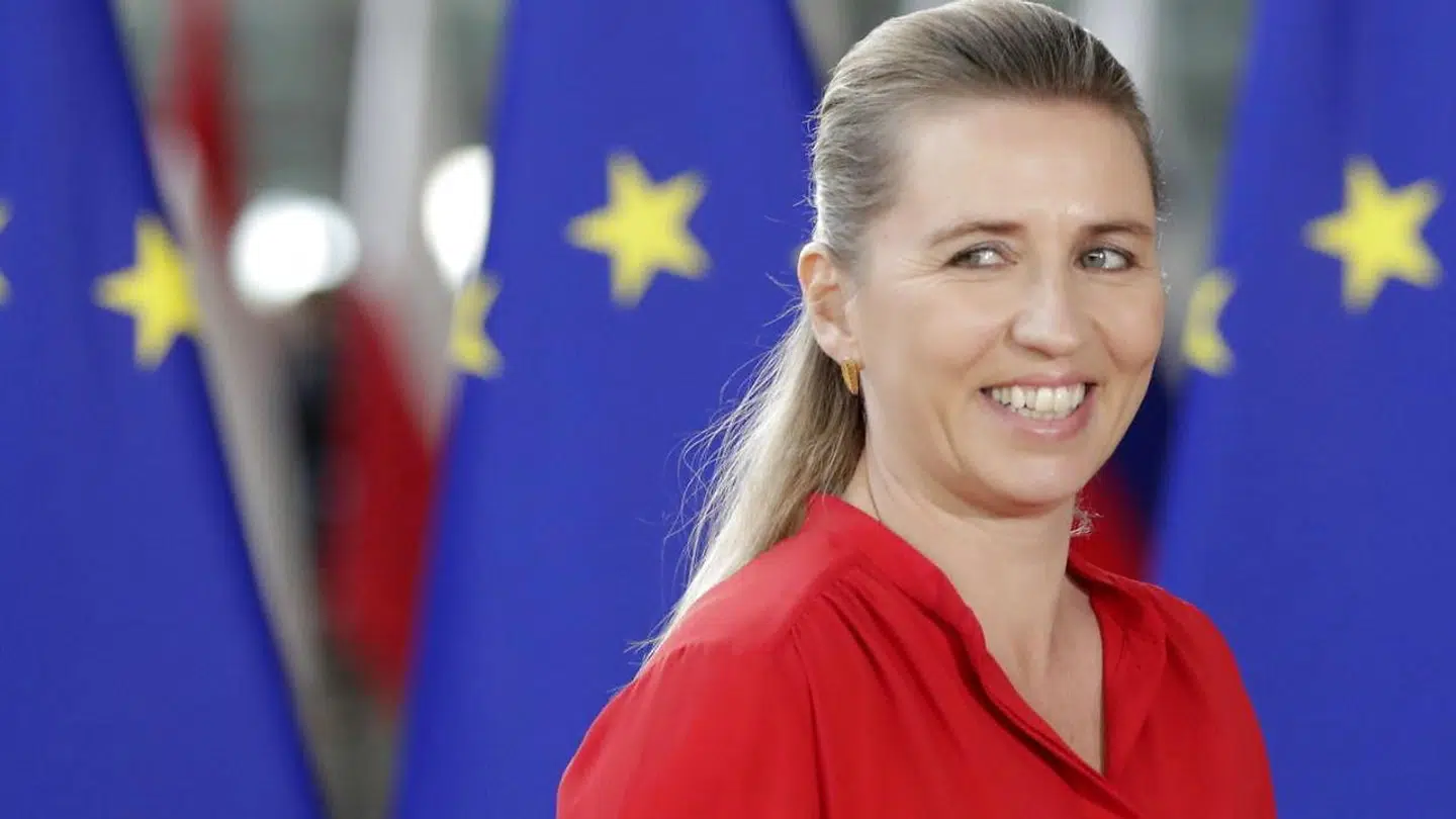 »..i det politiske arbejde er der en tendens til, at vi i stedet for at løse de egentlige problemer så bruger vi skatteydernes penge. Når vi taler om EU-budgettet, pisker milliarderne frem og tilbage,« har Mette Frederiksen sagt i et interview med Jyllands-Posten. Man kunne ønske sig, at statsministeren ville udvise samme vilje til at begrænse de offentlige udgifter i Danmark, skriver Pierre Collignon i denne leder.