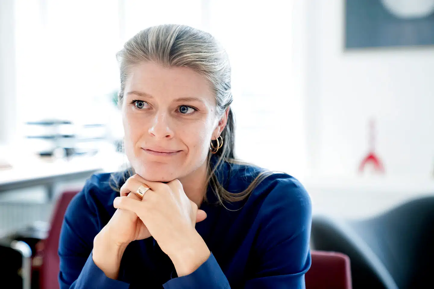 Lige siden begyndelsen har 7-trinsskalaen været omdiskuteret. Nu bebuder uddannelsesminister Ane Halsboe-Jørgensen (S), at den skal til debat, og et flertal af partierne på Christiansborg erklærer sig på forhånd klar til et opgør med skalaens mest udskældte karakter.