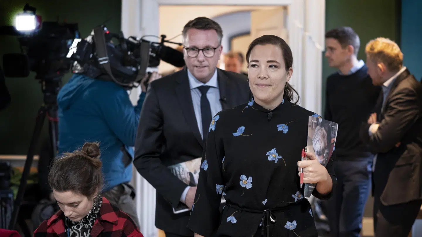 (ARKIV) Fungerende finansminister Morten Bødskov og social- og indenrigsminister Astrid Krag holder pressemøde om regeringens udspil til en udligningsreform, i Finansministeriet torsdag den 30. januar 2020.
