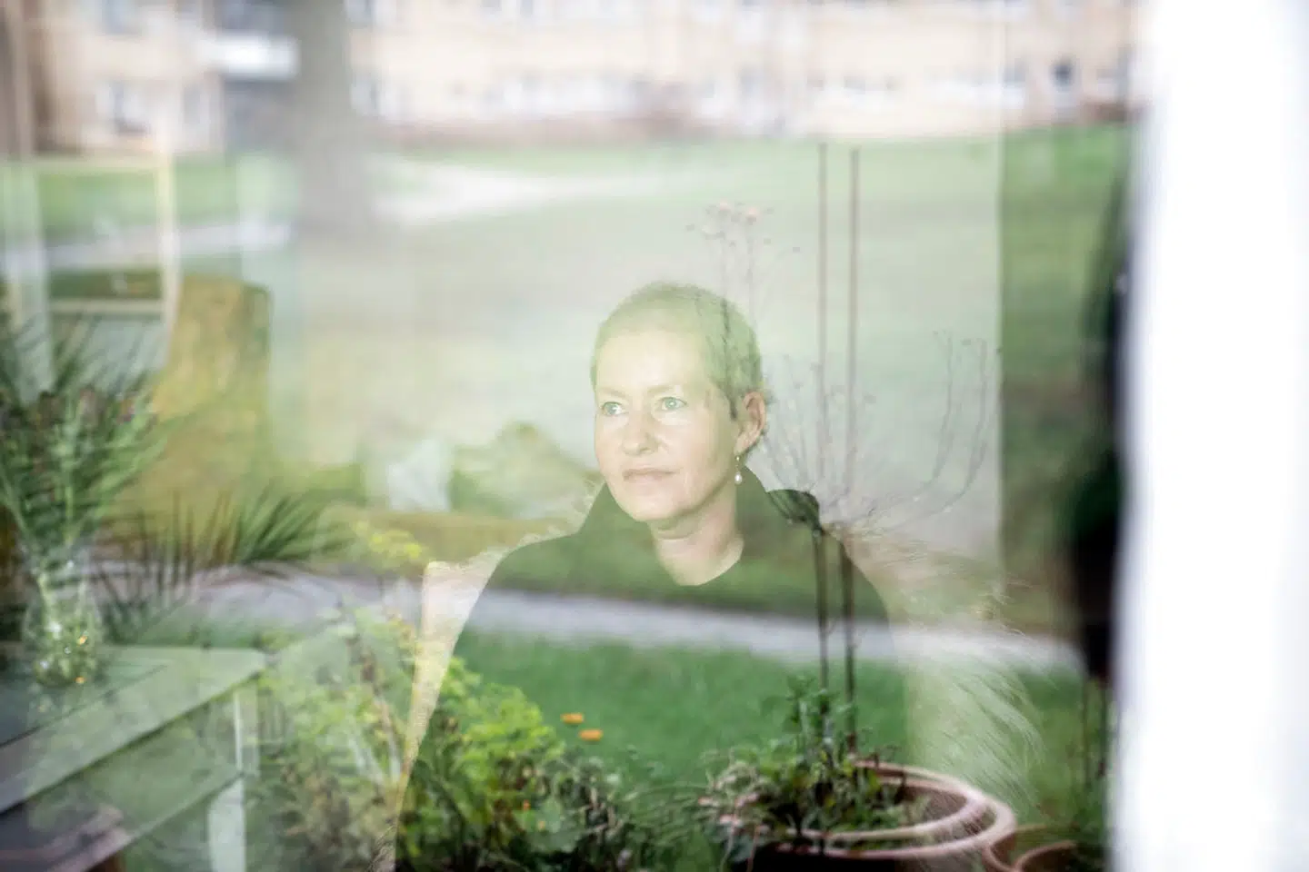 »Hvis jeg havde levet et krisefrit liv, indtil sygdommen (kræftdiagnosen, red.) stod klart, er jeg helt sikker på, jeg var blevet væltet fuldstændig omkuld og ikke havde overlevet,« siger Sanne Louise Hansen, der i januar fik at vide, at hun ikke længere har kræft.