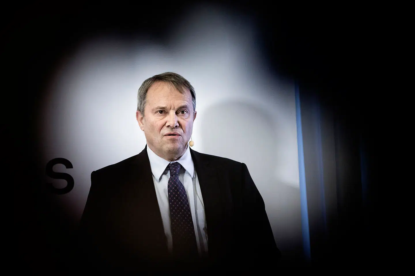 Professor i pædagogik Niels Egelund mener, at et loft over andelen af elever med ikkevestlig baggrund på gymnasier er en god idé. Ellers risikerer man nemlig, at man i stedet for integration får opdeling af elever med forskellig etnisk baggrund.