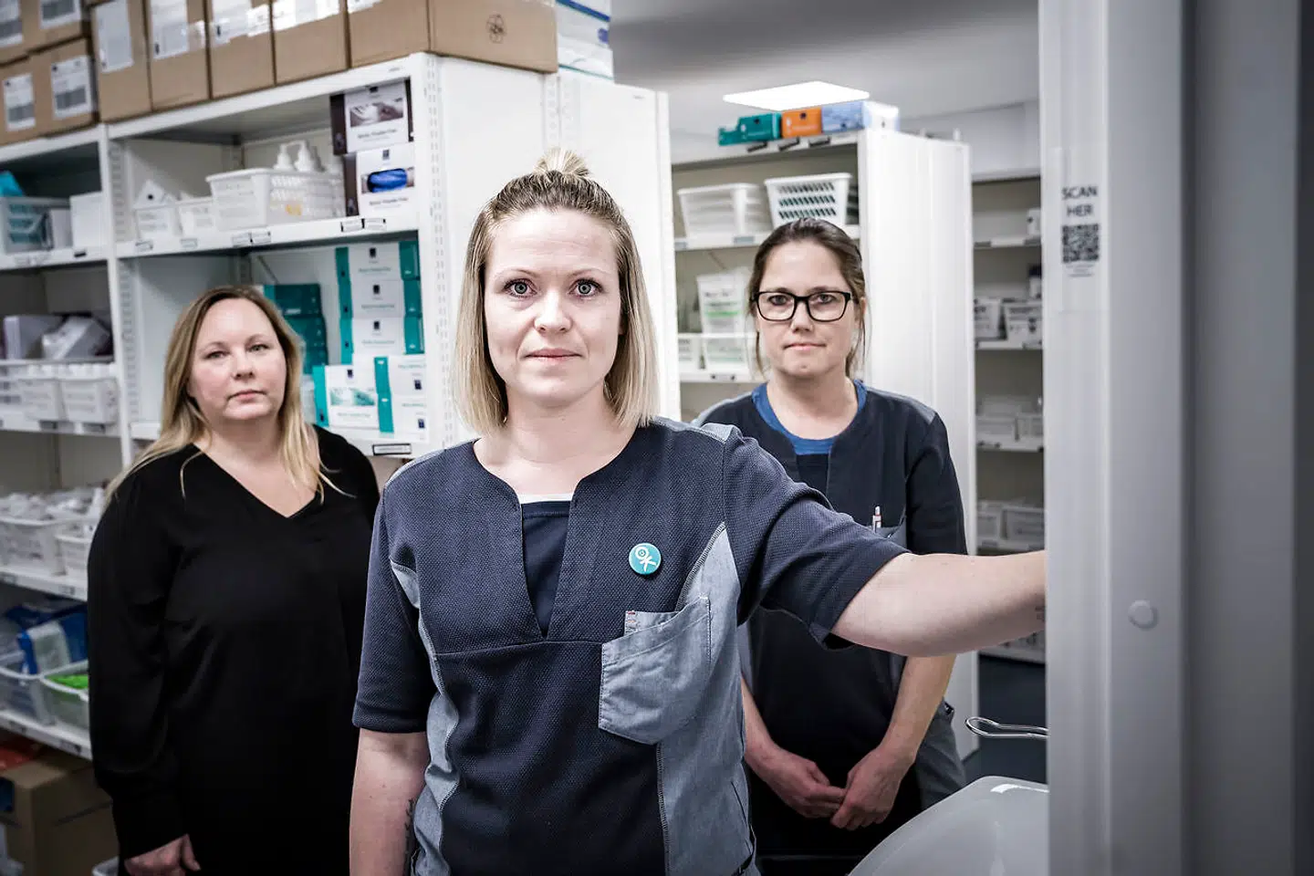 »Hvis ikke vi kan få vagterne dækket af vikarer, skal vi være to steder på én gang.« Dorthe Sørensen, Helle Andreasen og Gitte Hansen er SOSU-assistenter i hjemmeplejen i Solrød Kommune, hvor plejepersonalet har landets højeste sygefravær.