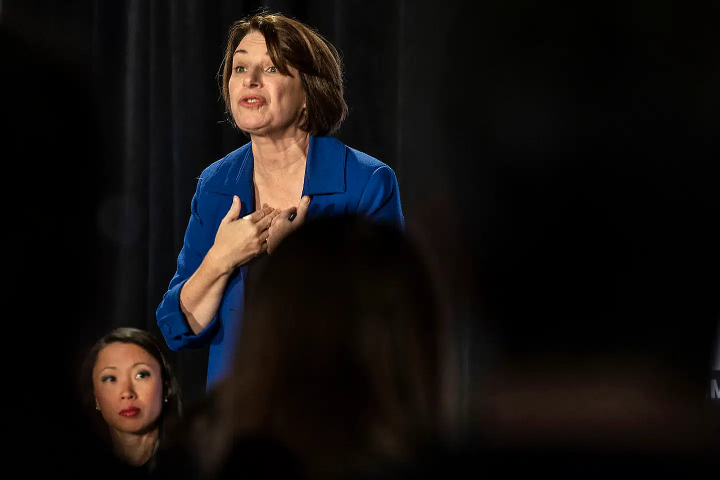 Den kontante senator Amy Klobuchar synes nu at være det eneste reelle bud på en mulig kvindelig demokratisk præsidentkandidat.