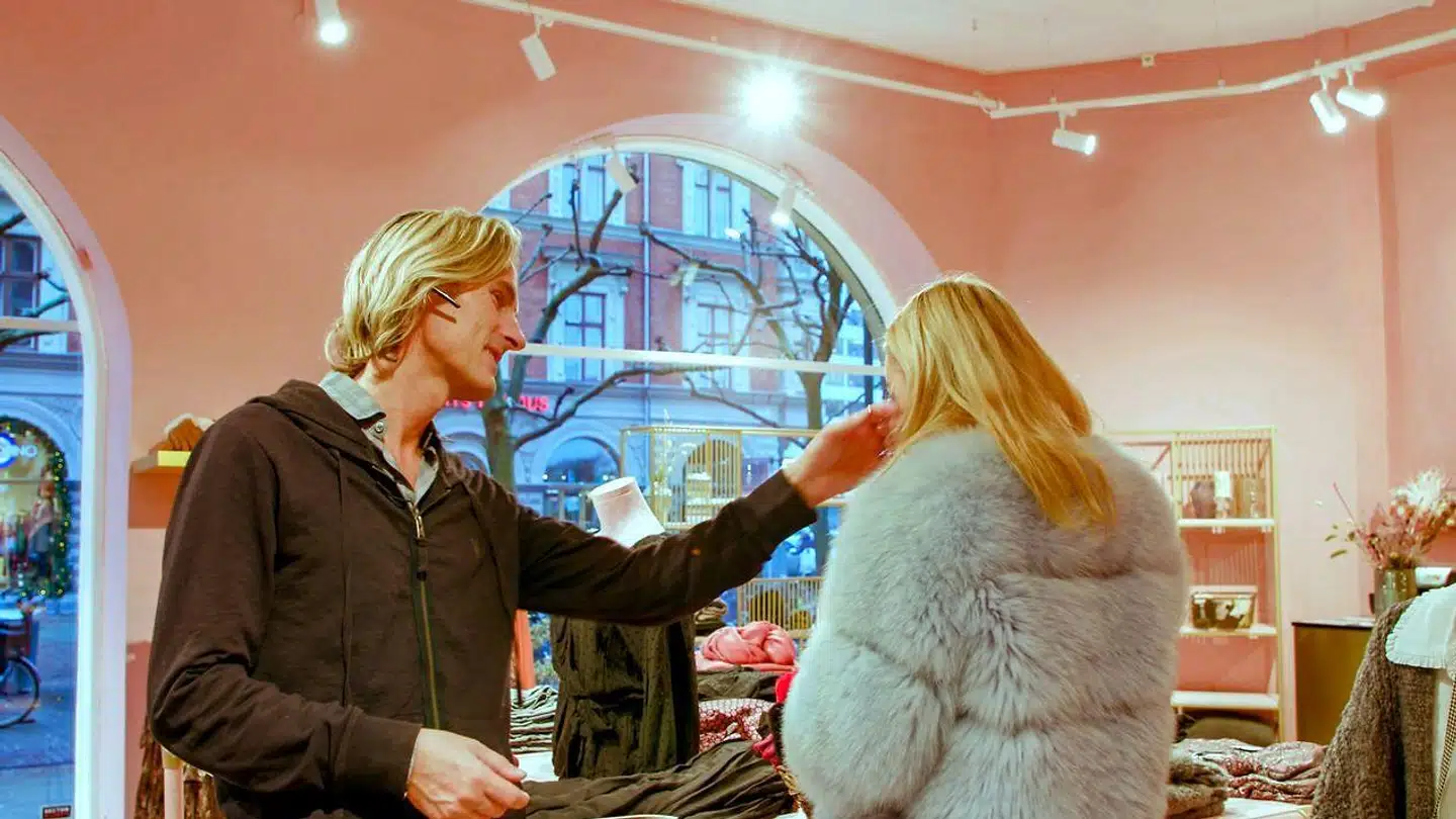 Selv om dokumentaren om Alva kan give et karikeret billede af nutidens unge, mener redaktør på DR3 Trine Skovgaard ikke, at dokumentaren er urealistisk.